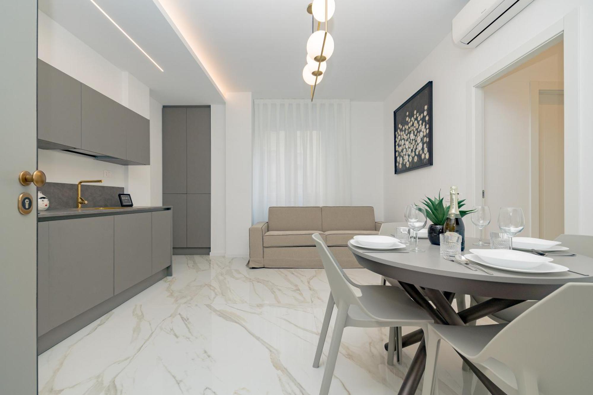 1co4 - Duomo - Luxurious And - Apartamento Milão