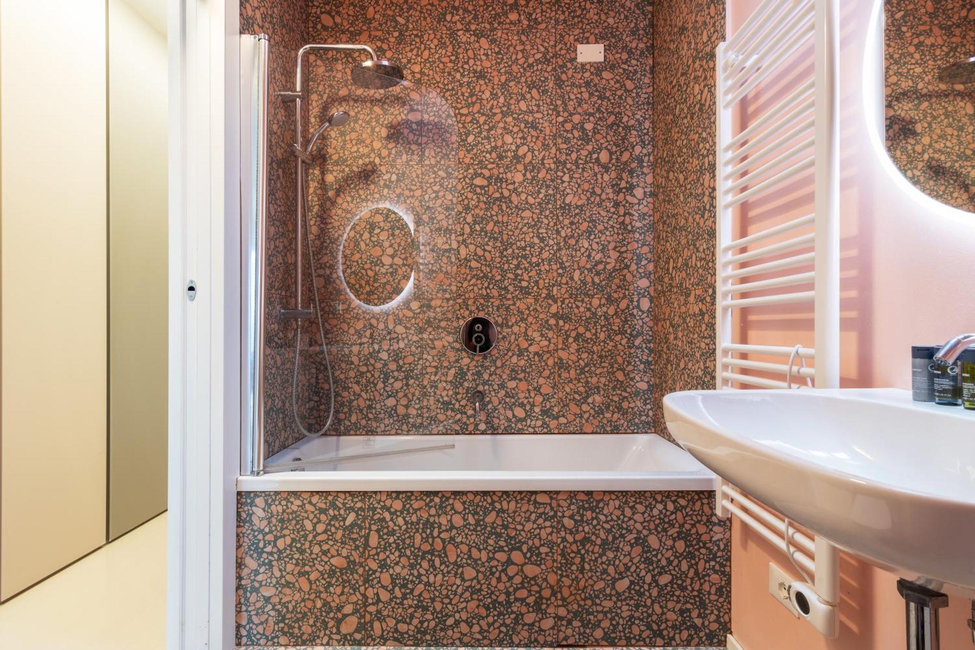 Bilocale Design Con Terrazza - De Angeli Milan