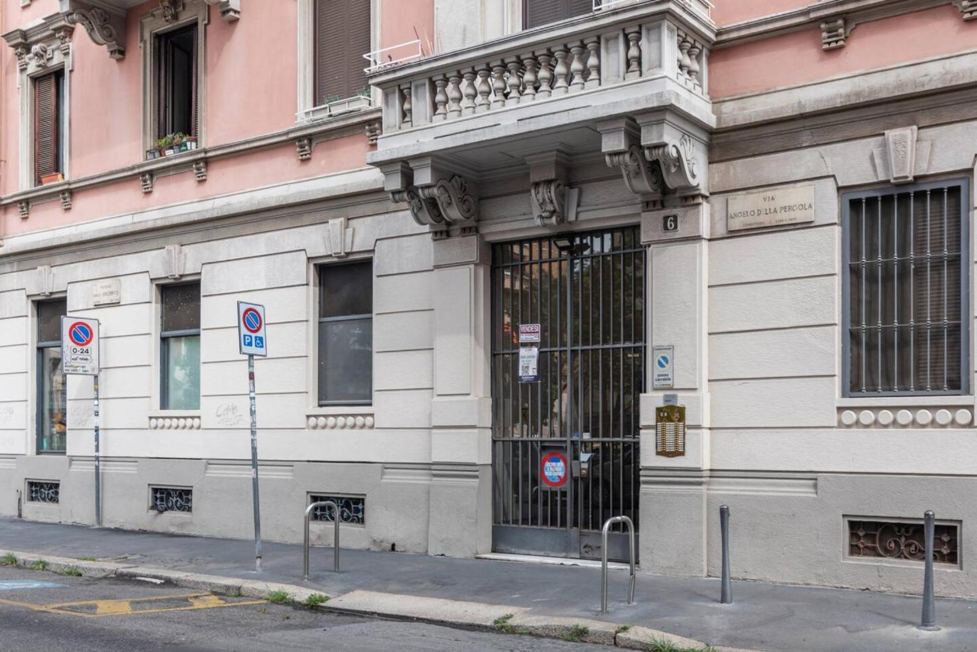 In Piazza A Isola Apartment Milan