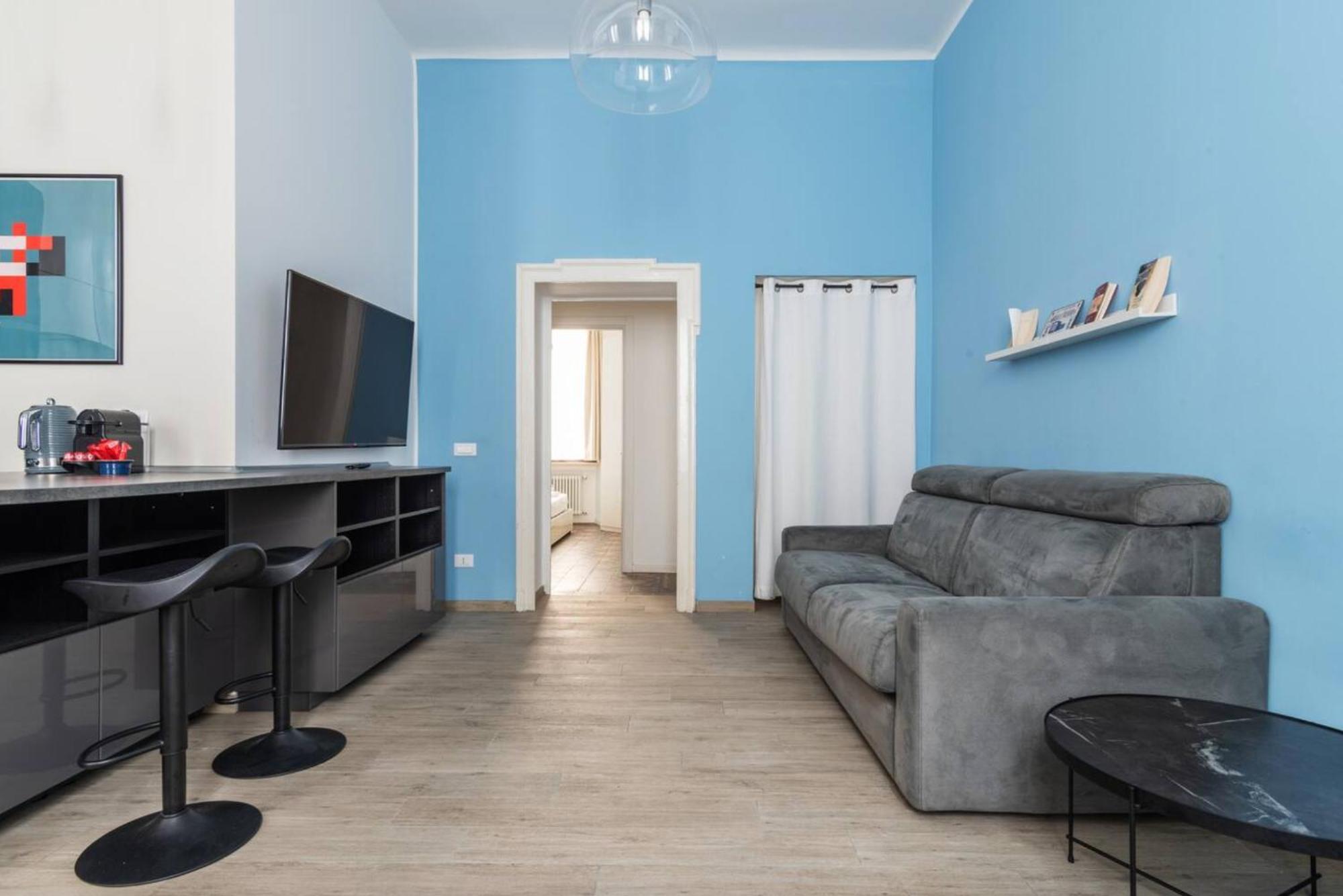 Apartment In Piazza A Isola