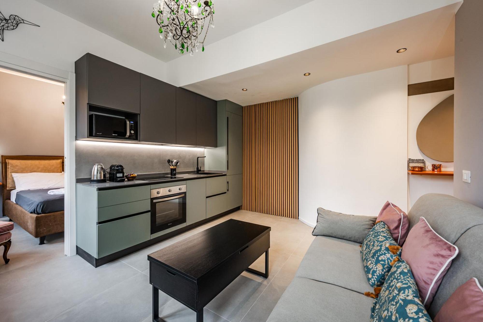 Charming Modern Near The Heart Of Apartment *