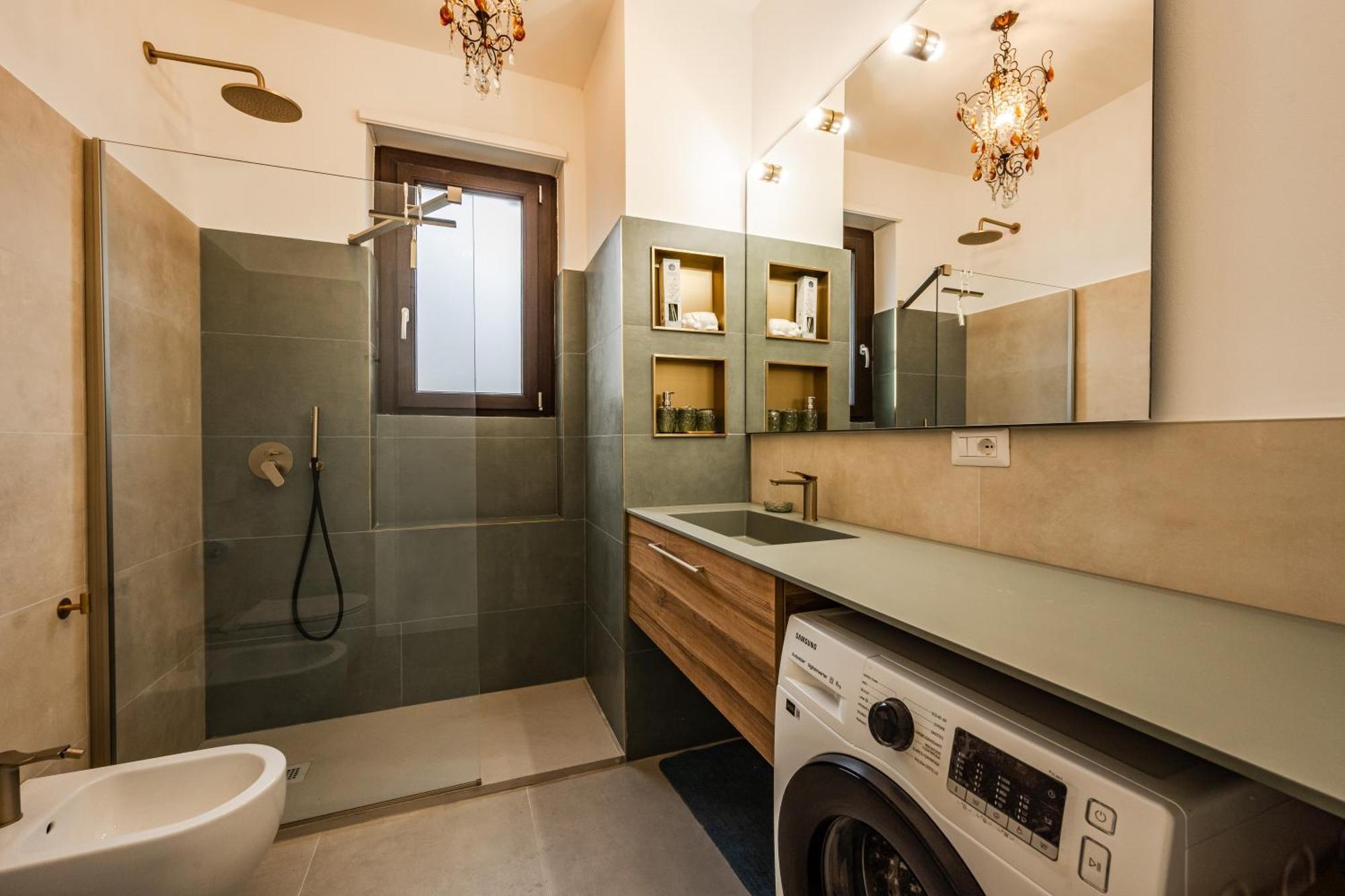 Apartment Charming Modern Near The Heart Of