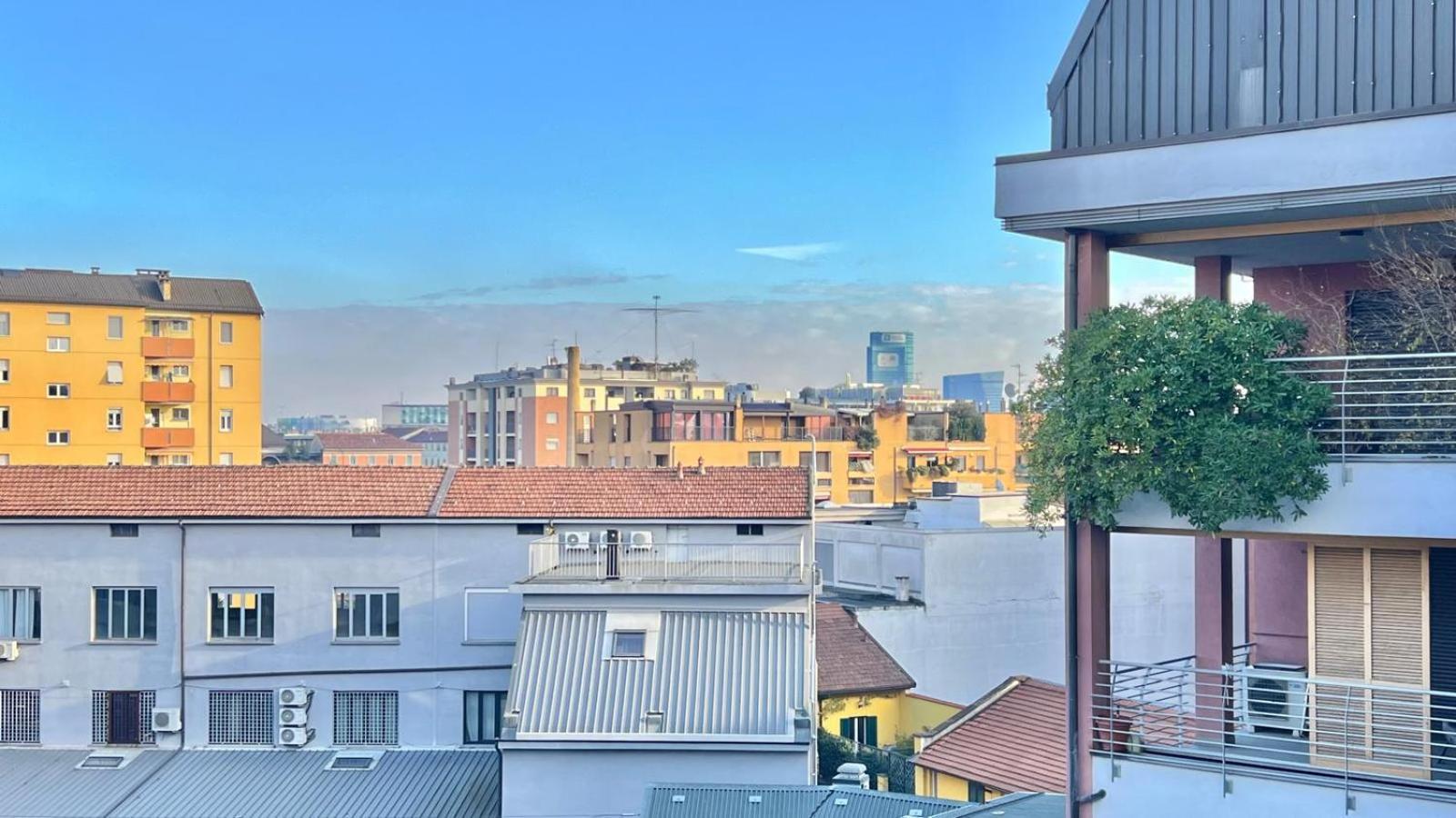 Apartment Torelli Home, Moderno E Confortevole, Nel Cuore Della Citta Di Milano, Con Balcone Vista Porta Garibaldi *
