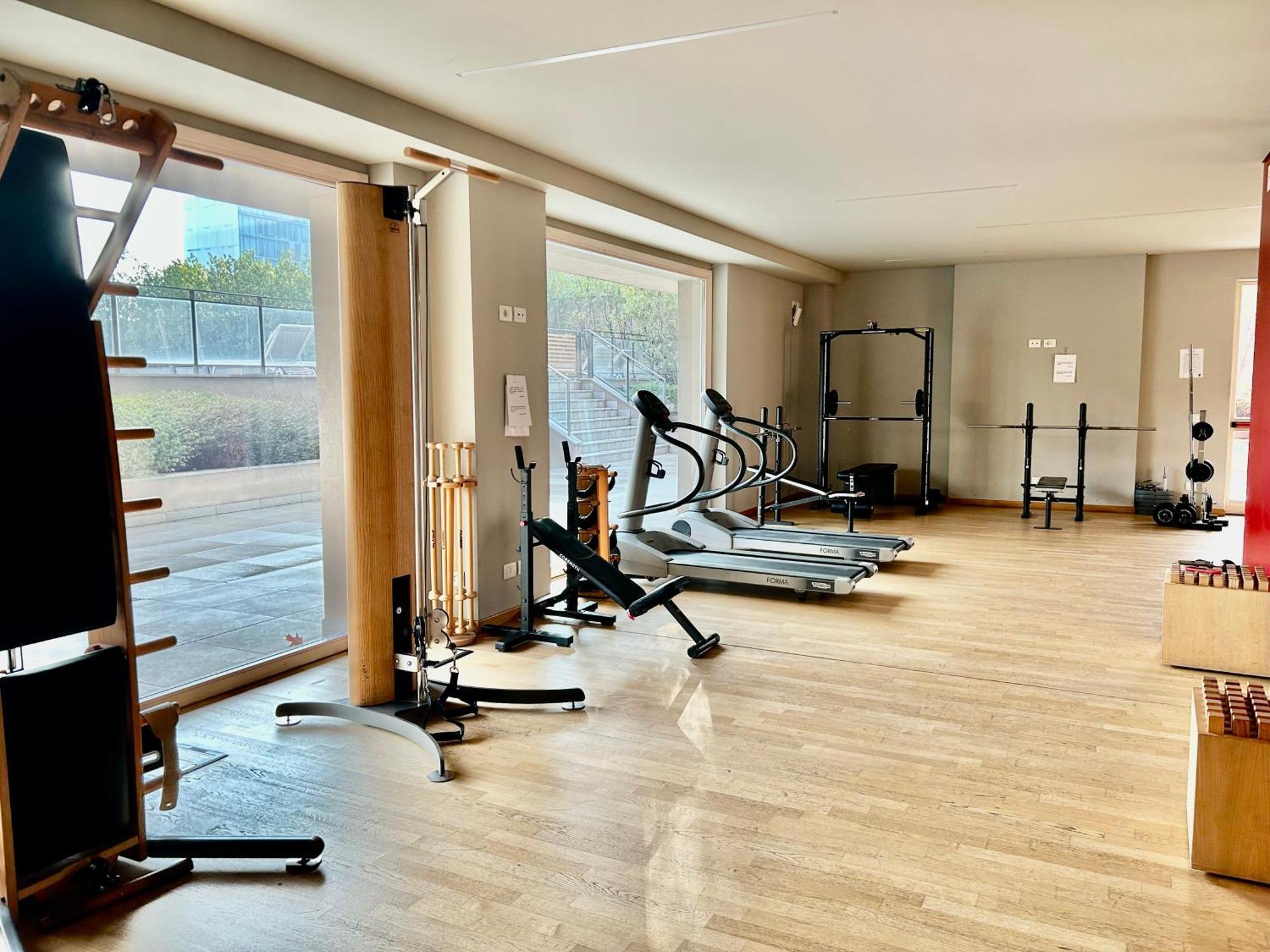 Giax Tower Premium Modern Milanese Flat With Gym Pool View & Box Apartment Milan