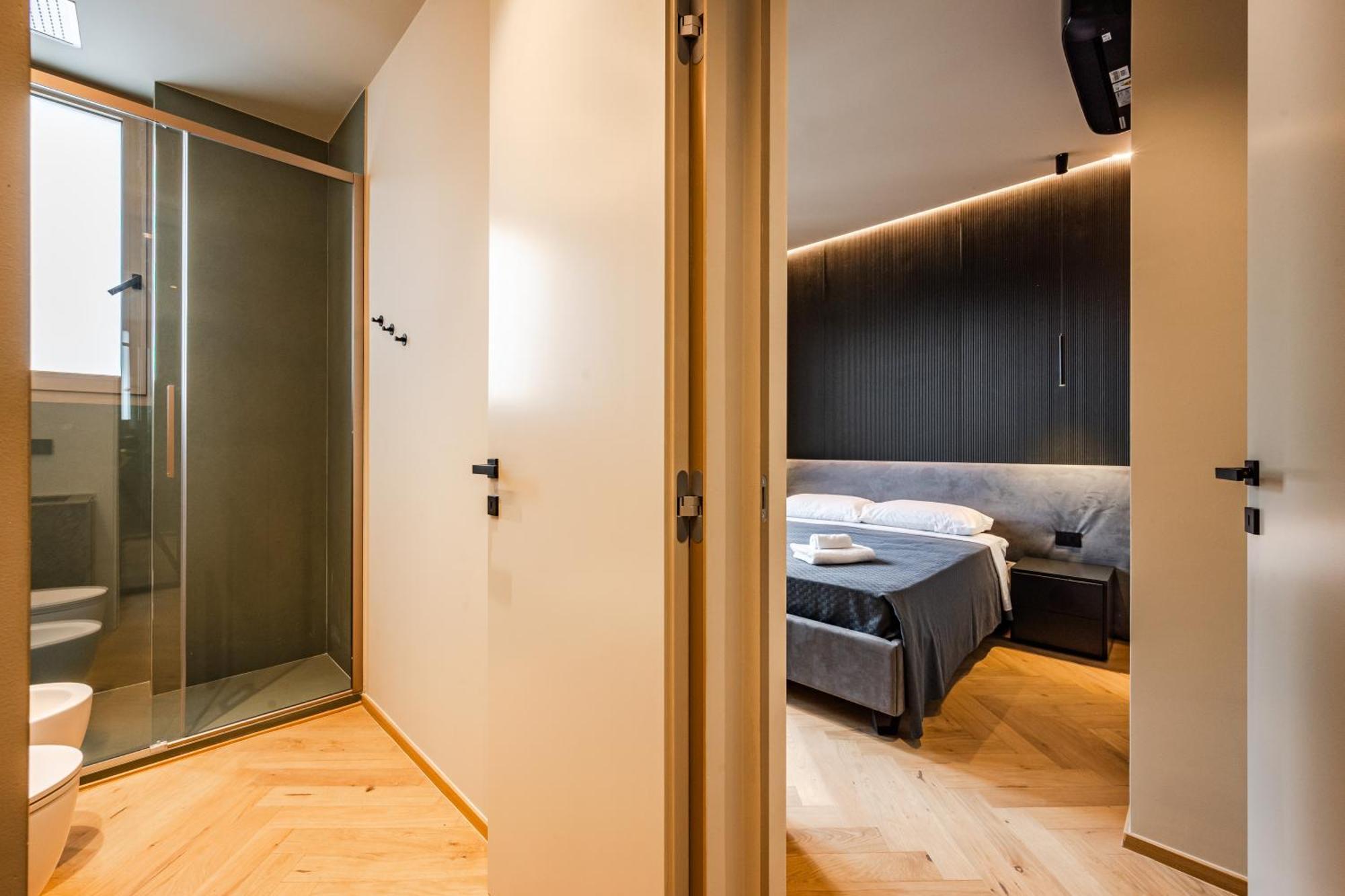 Luxury With View Steps From The Duomo Milão