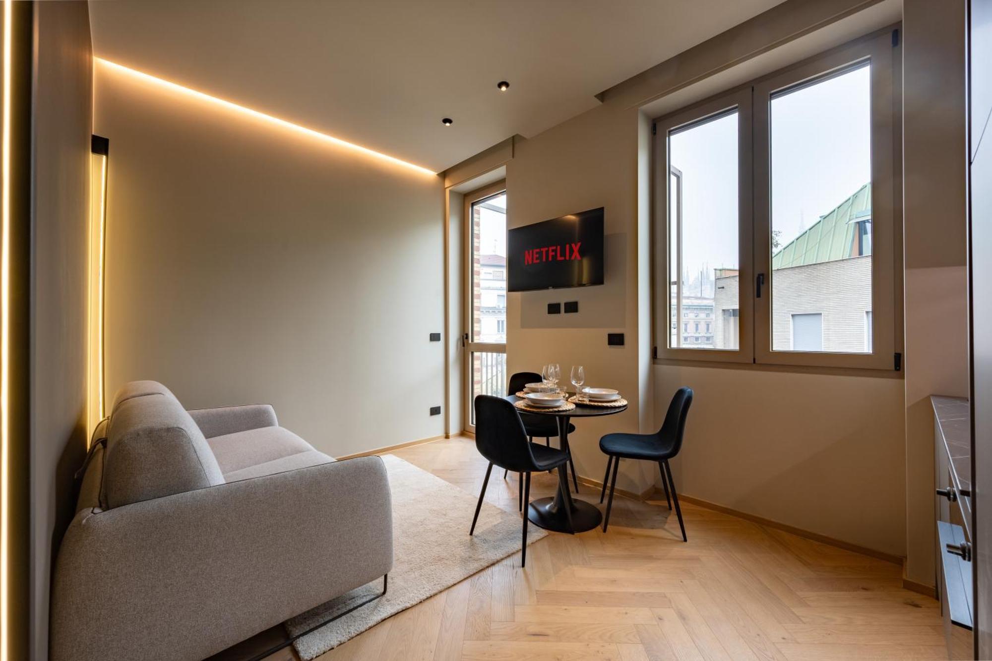 Luxury With View Steps From The Duomo * Milão