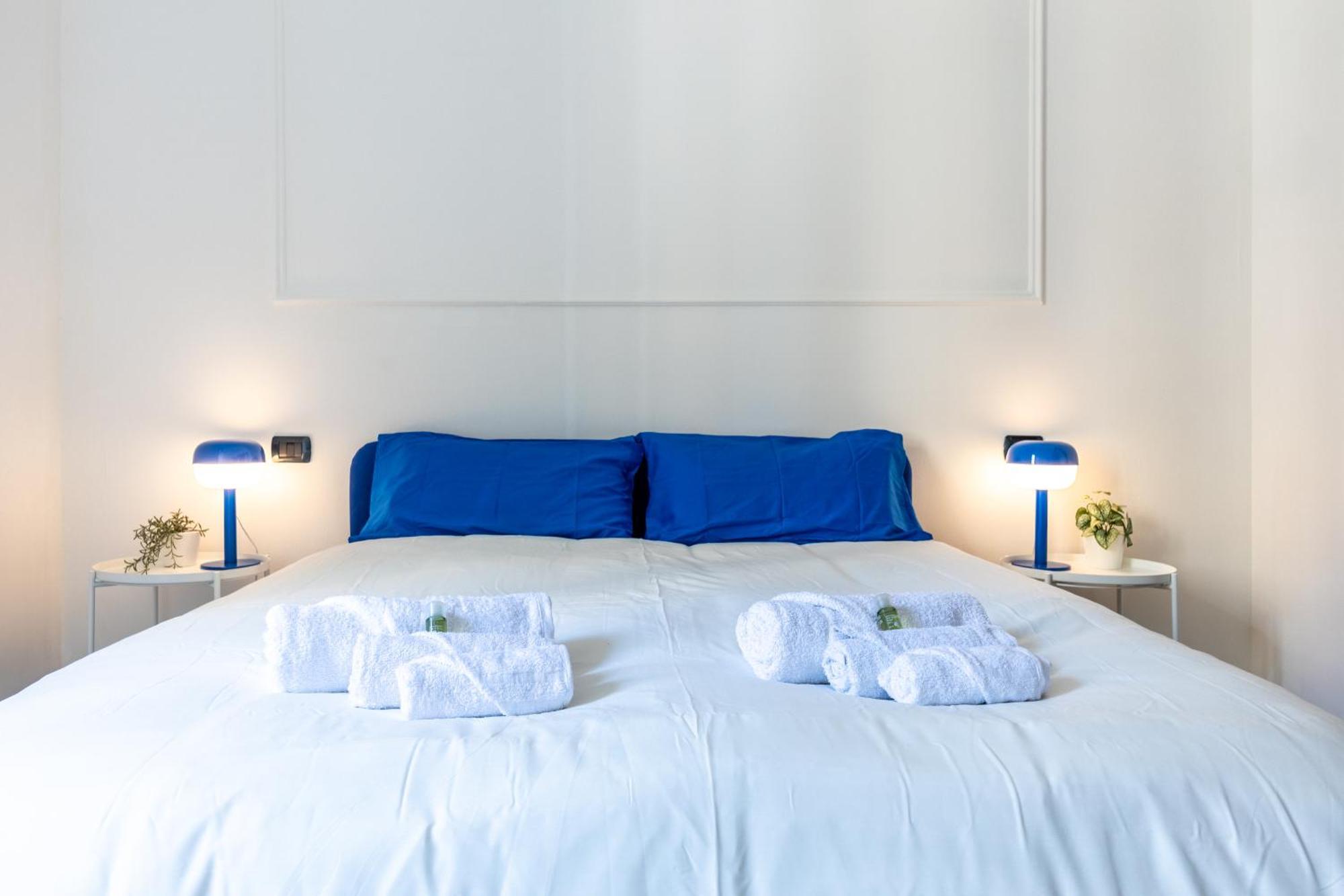 Blue Loft In The Heart Of Milan, Next To Metro Station Apartment *