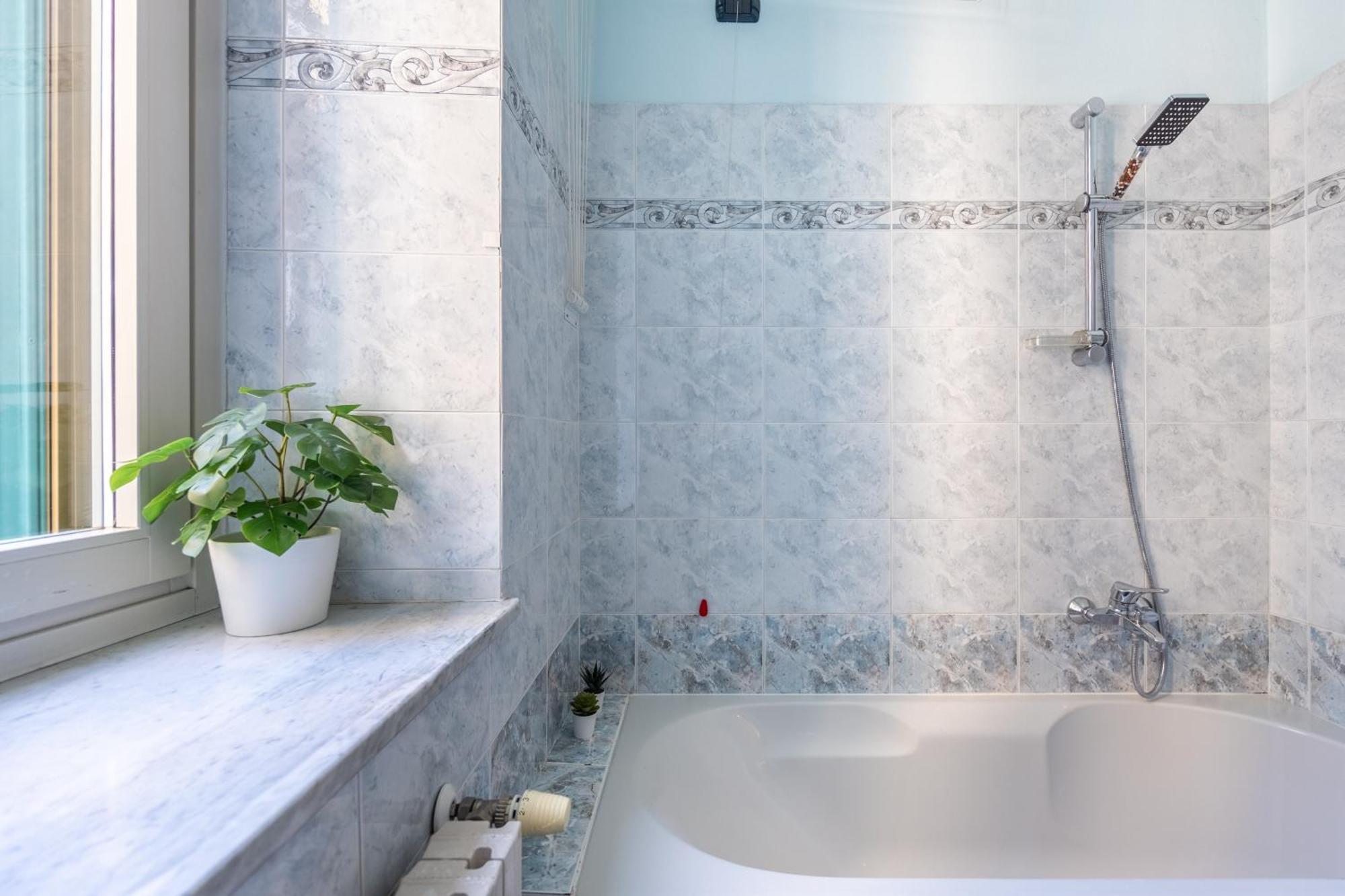 Blue Loft In The Heart Of Milan, Next To Metro Station Milan