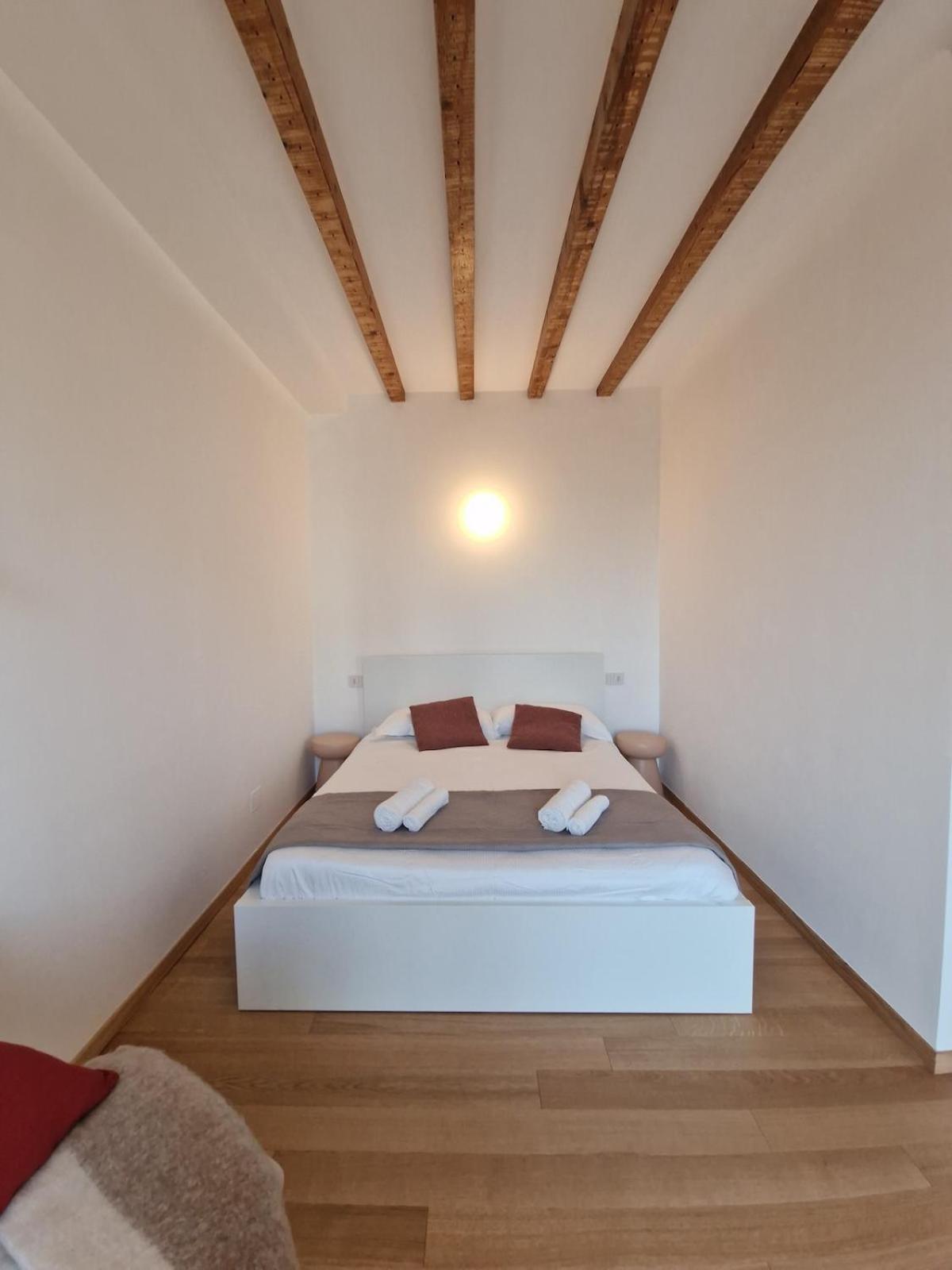 Apartment Camparino Apartment, 10 Min From The Duomo, *