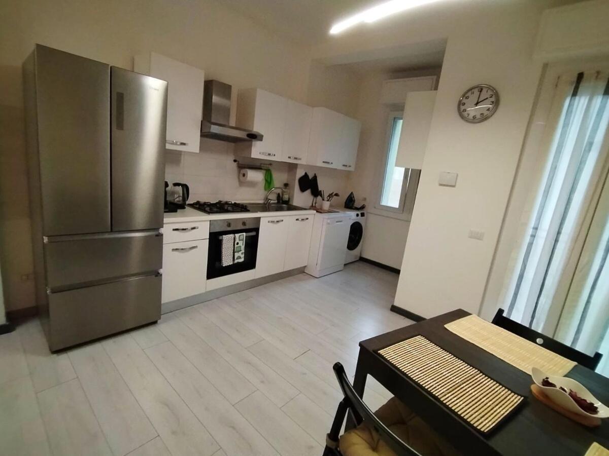Vicino Metro Precotto Ristrutturato Apartment