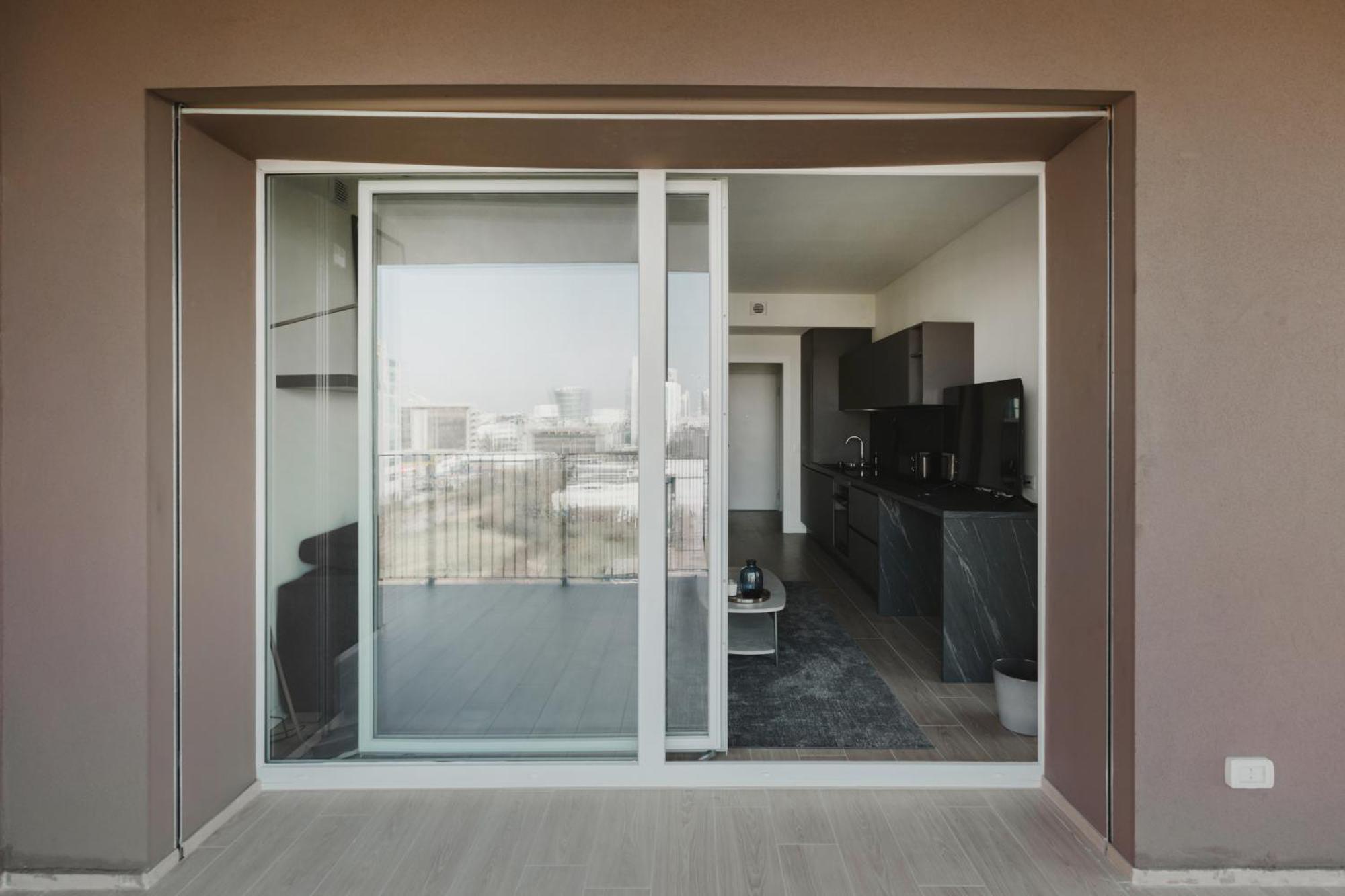 Gohost - Modern And Bright With Terrace And Balcony *