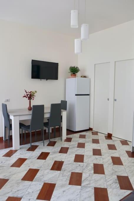 Apartment Appartamentoarchimede5 *
