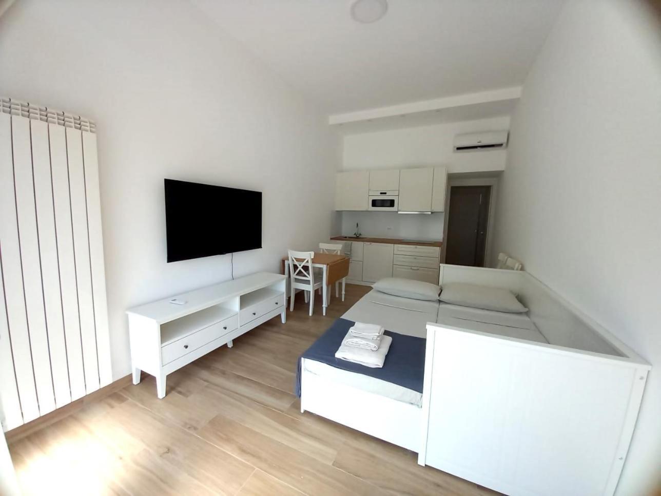 Apartment Logical Via P Rossi 19