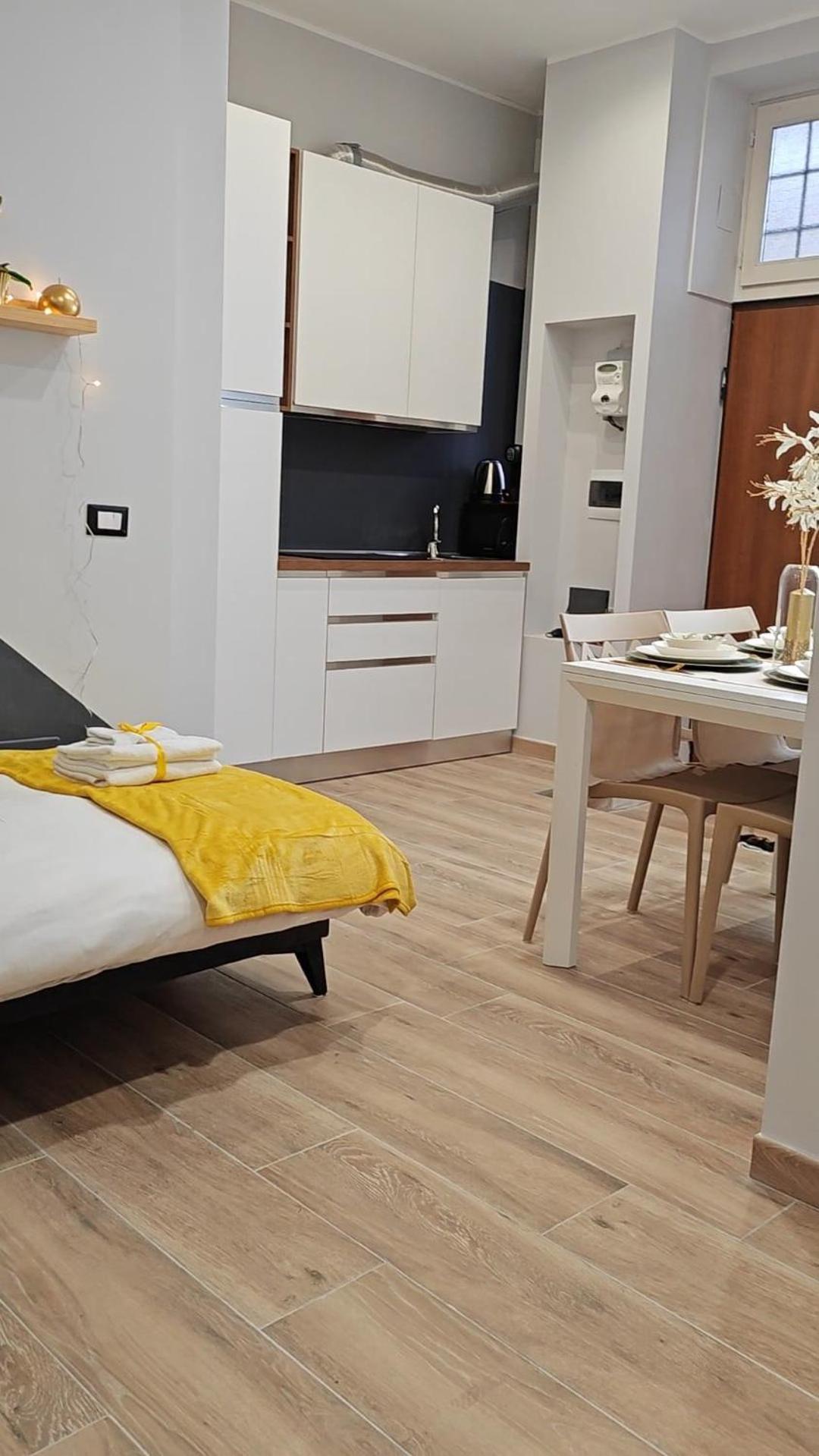Apartment Jonathan - Citta Studi & Porta Venezia -