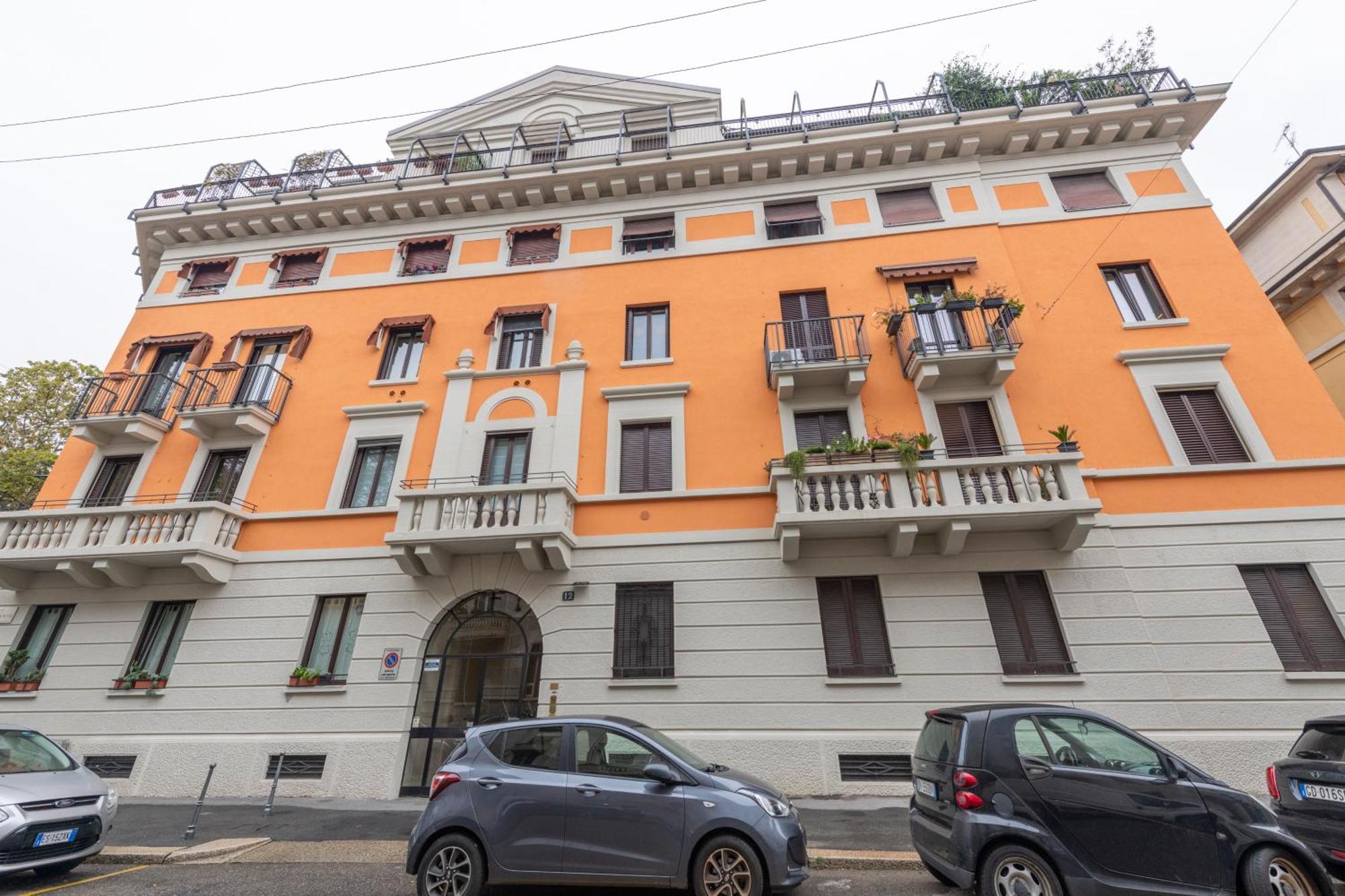 Ercole Ferrario 12 - Ampio E Luminoso Apartment