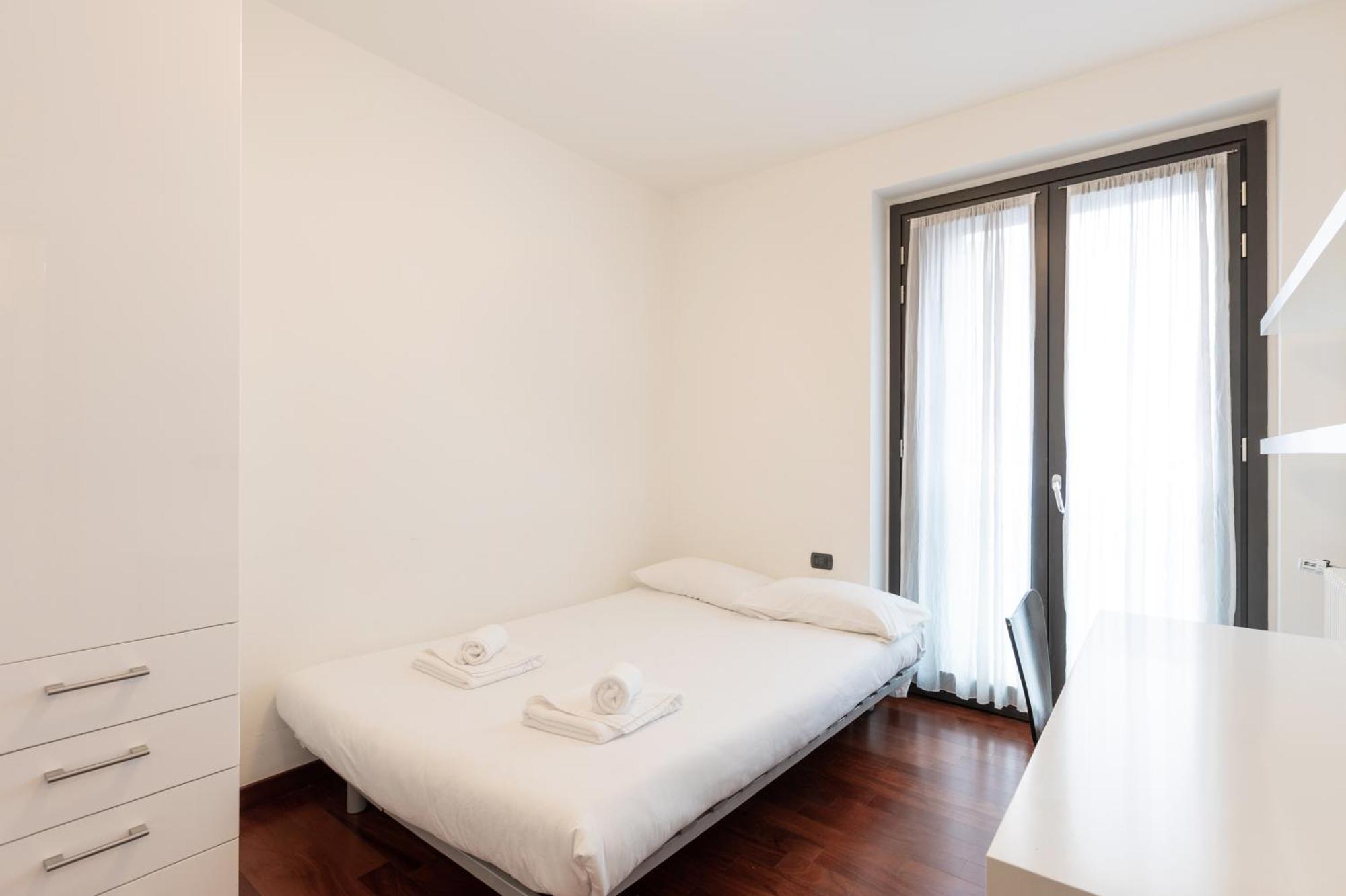 Apartment Bright Two Bedrooms With Terrace Zanuso - Mirable Pm Milan