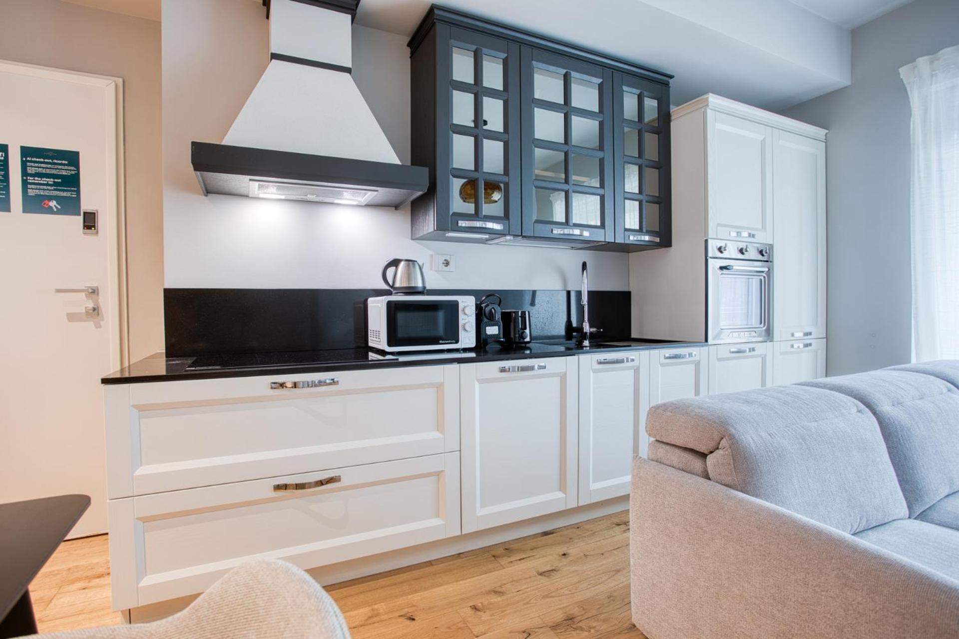 Easylife - Eleganza Moderna Vicino A Life Milan