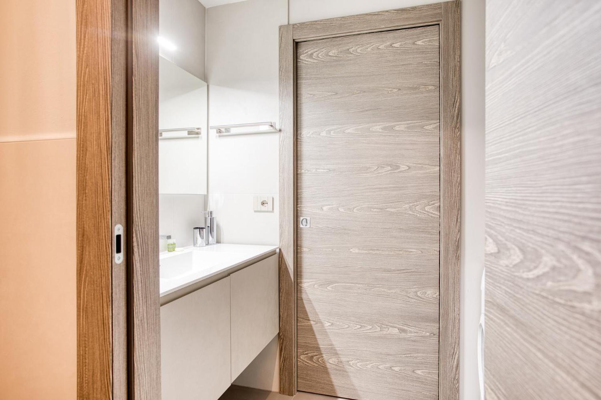 Easylife - Eleganza Moderna Vicino A Life *