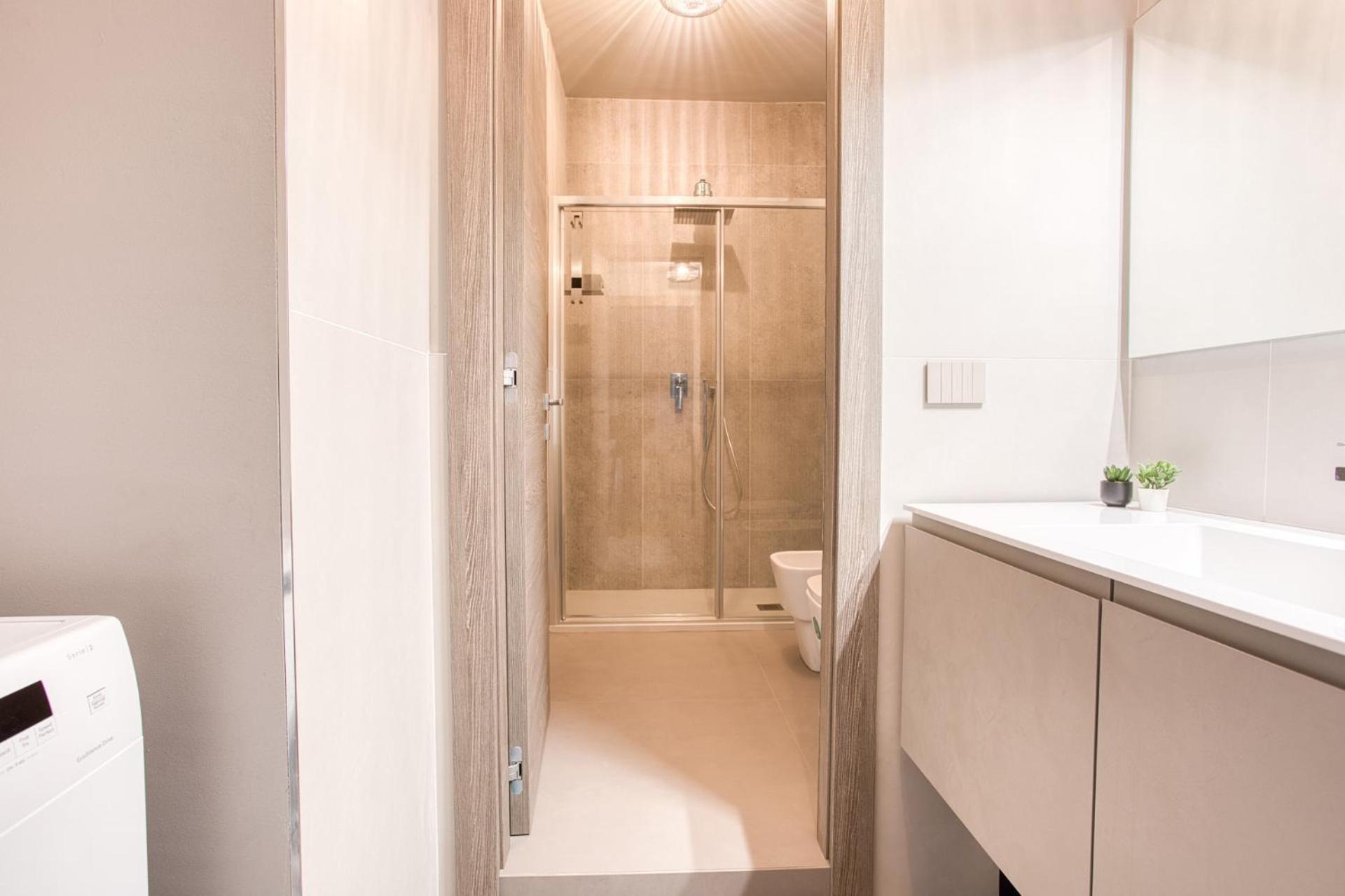 Easylife - Eleganza Moderna Vicino A Life Milan
