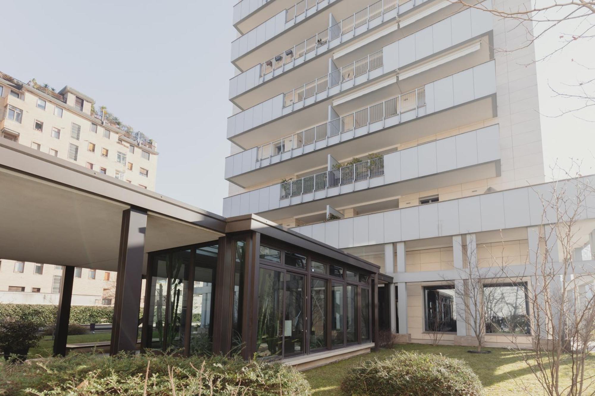 Gohost - Modern With Private Terrace Near Duomo Apartment