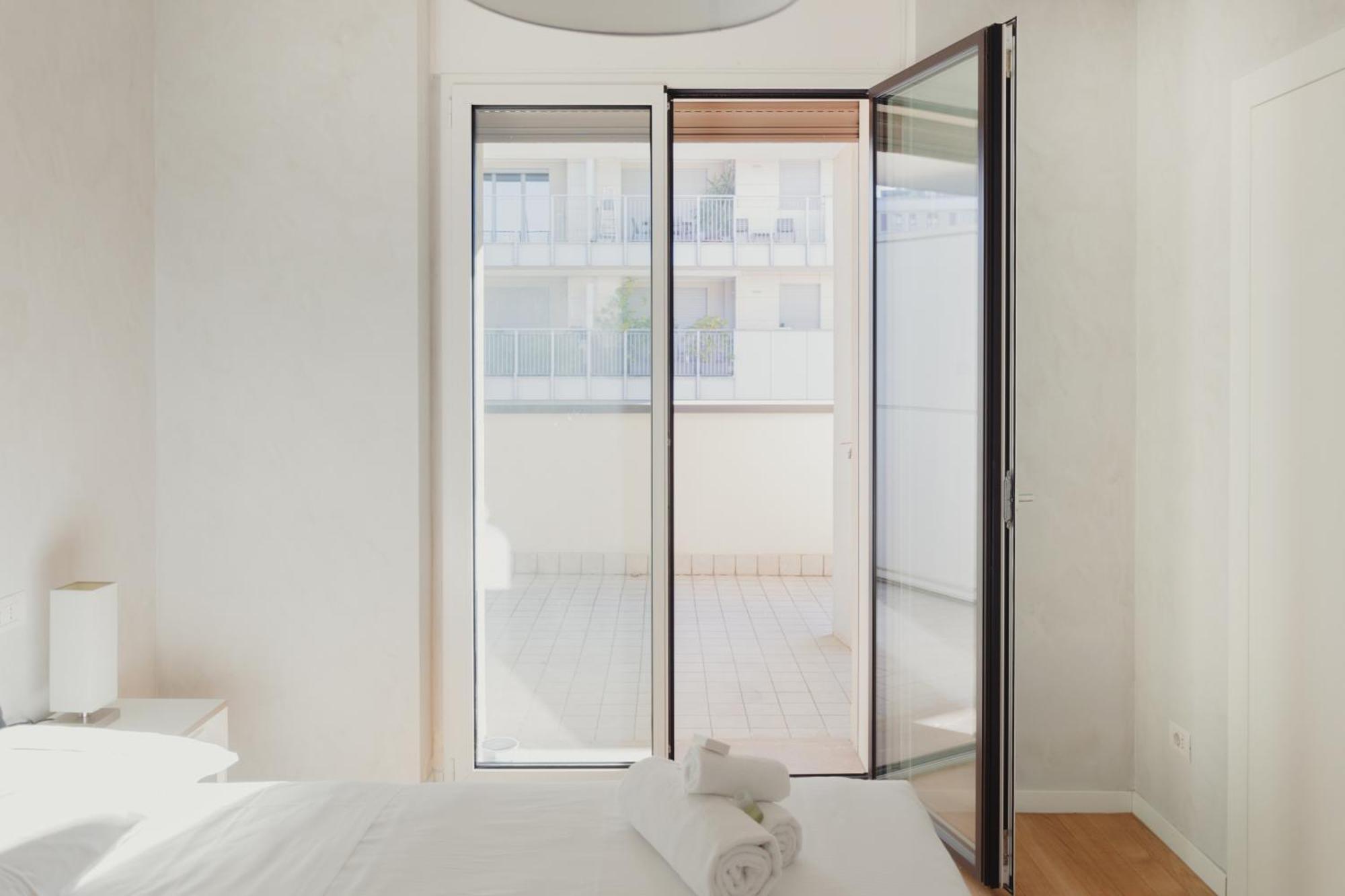 Gohost - Modern With Private Terrace Near Duomo *