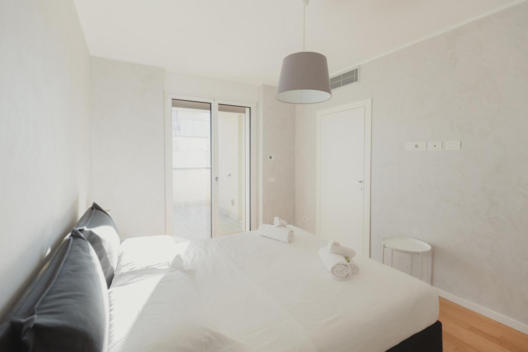Gohost - Modern With Private Terrace Near Duomo *