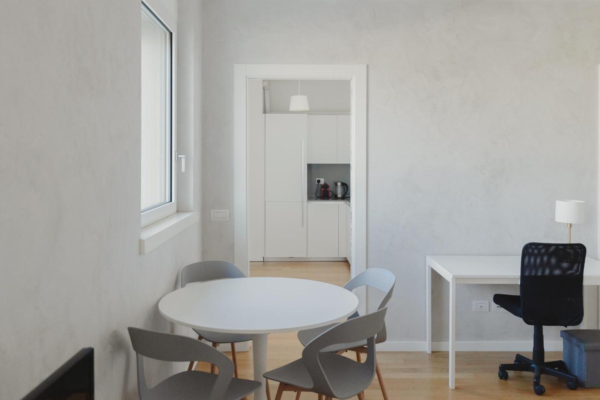 Apartment Gohost - Modern With Private Terrace Near Duomo Milan