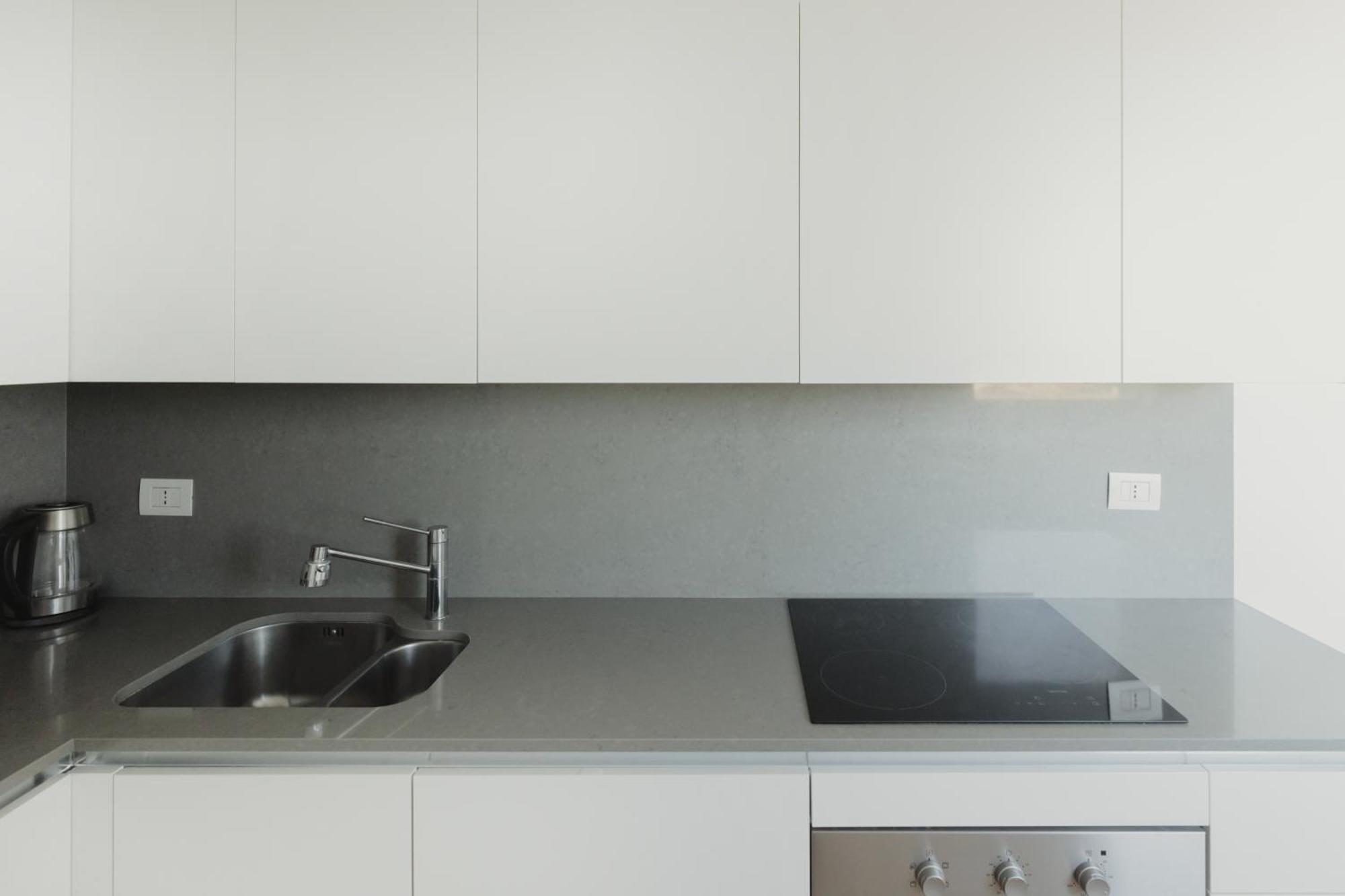 Gohost - Modern With Private Terrace Near Duomo Apartment *