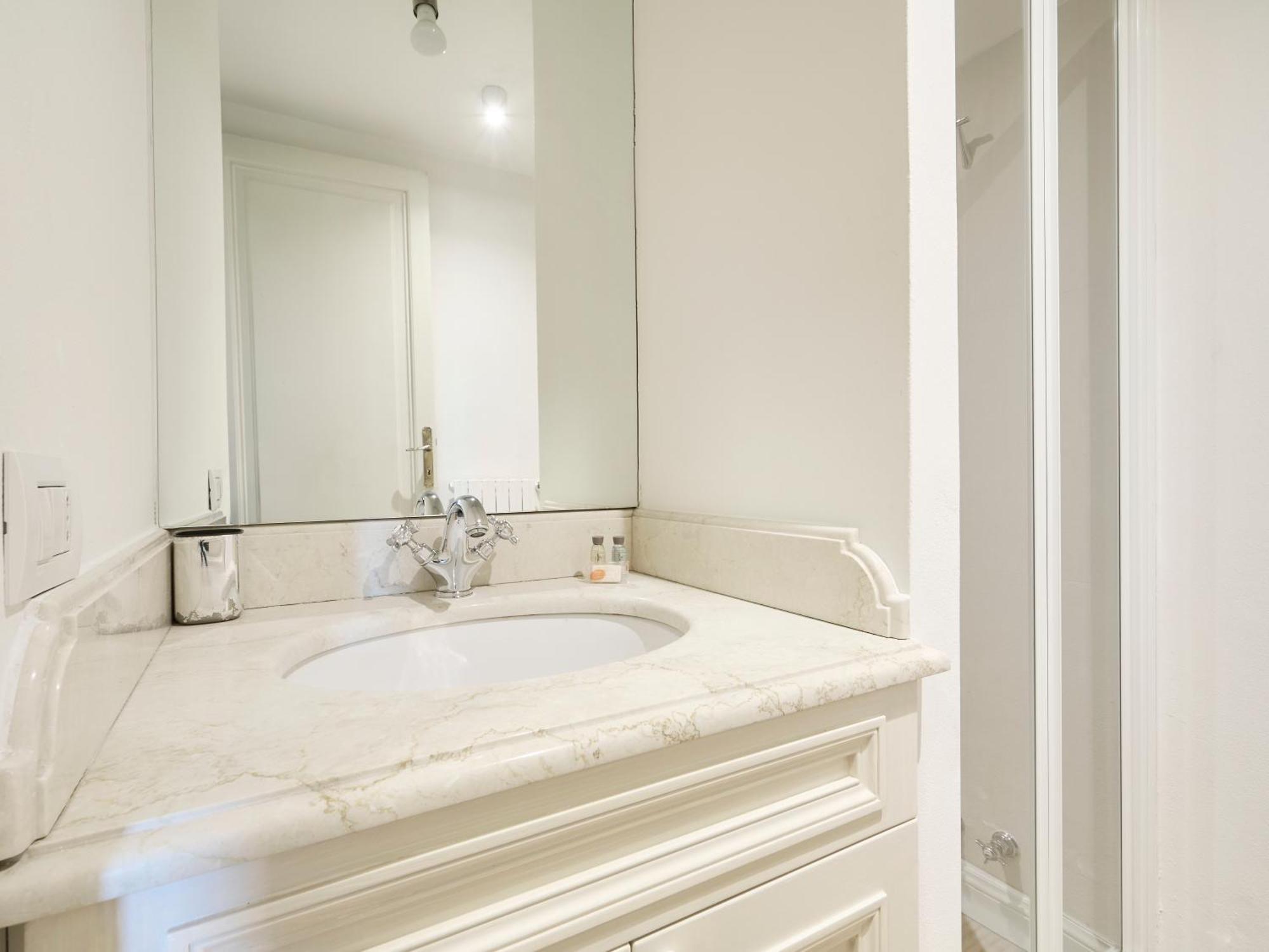 Elegante Quadrilocale Conciliazione - Mirable Pm Apartment