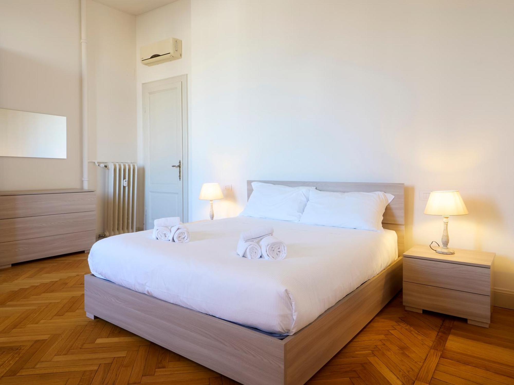 Apartment Elegante Quadrilocale Conciliazione - Mirable Pm *