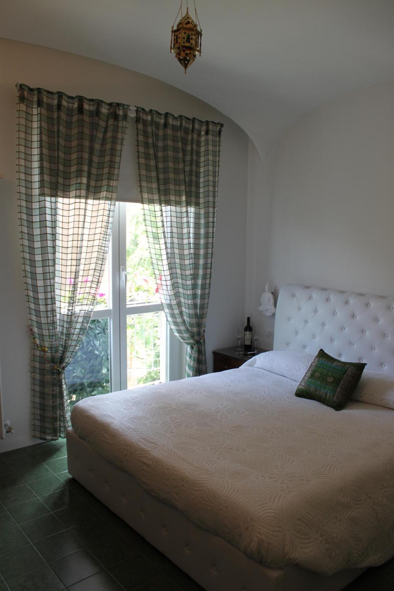 Bed & Breakfast Abracadabra Tortona 2*