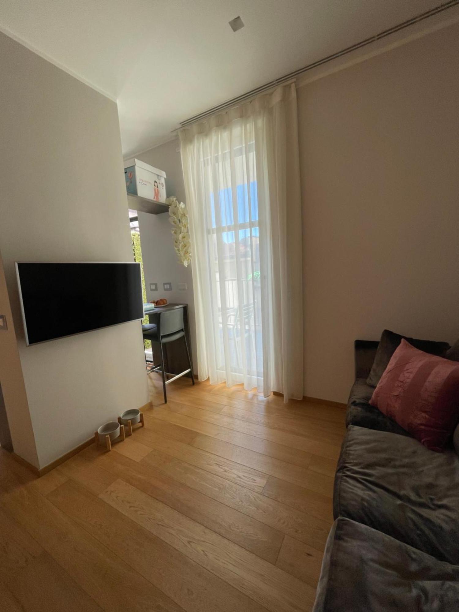 Appartamento Milanese Lodge/luxury House In The Heart Of *