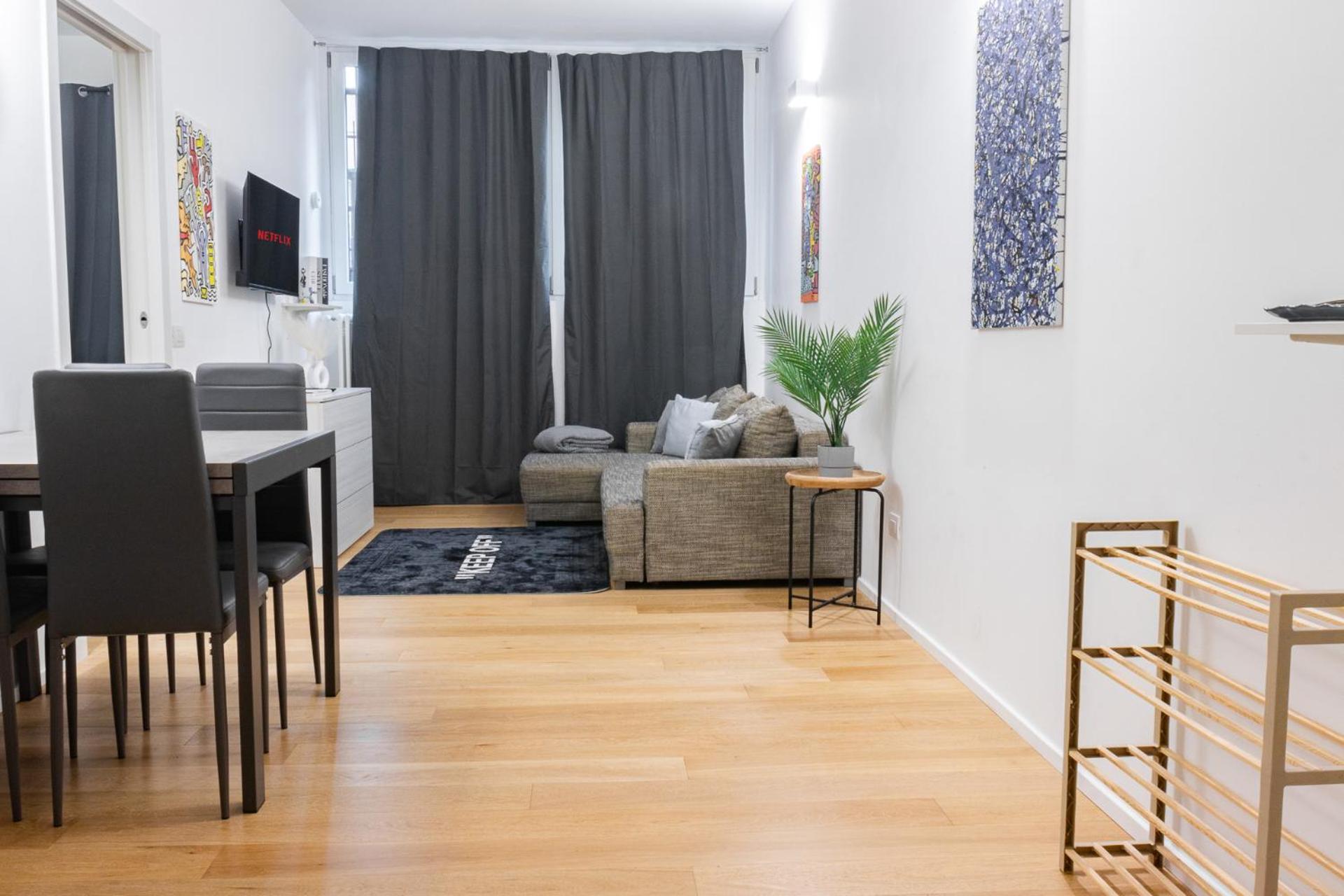 Fashion & Design - Metro California Apartment Milan