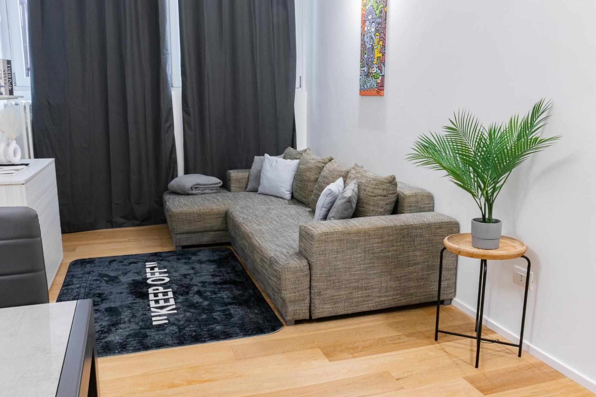 Fashion & Design - Metro California Apartment