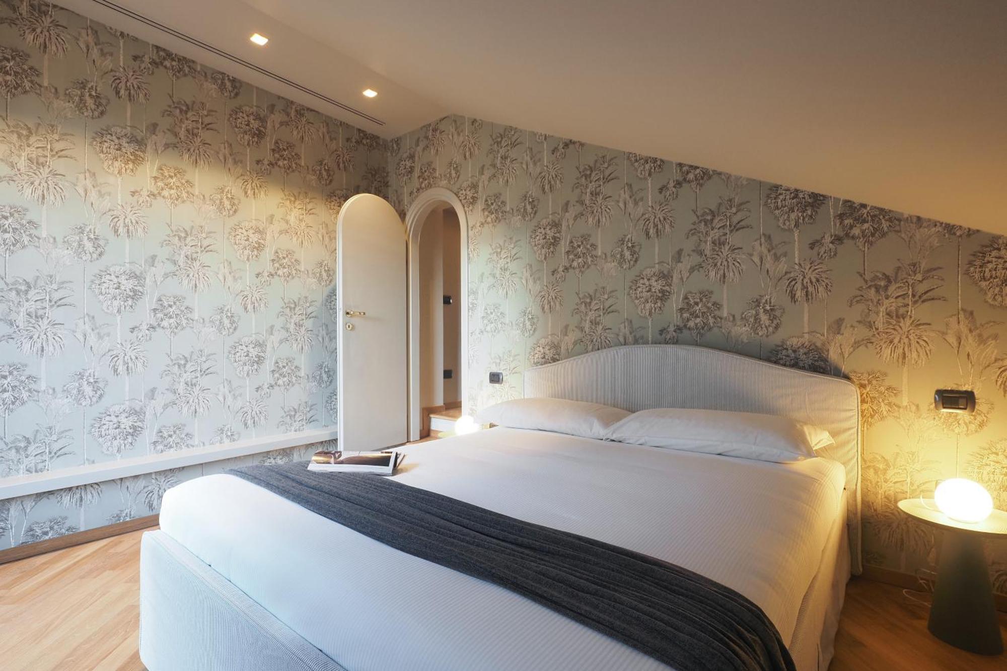 Splendido Attico Con 2 Terrazzi In Brera Apartment
