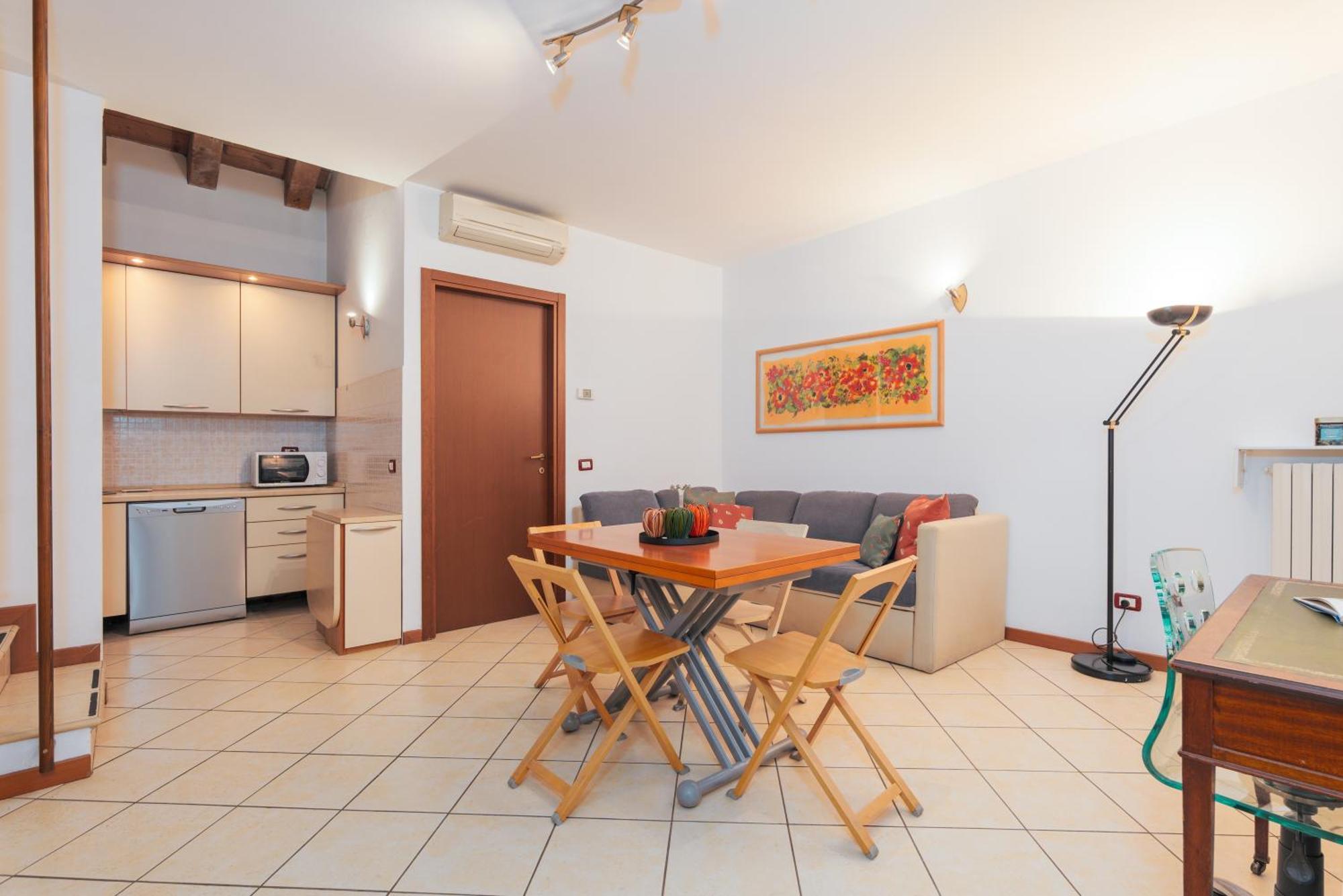 Keys Of Italy - Salutati Stylish Bedroom Apartment Milan