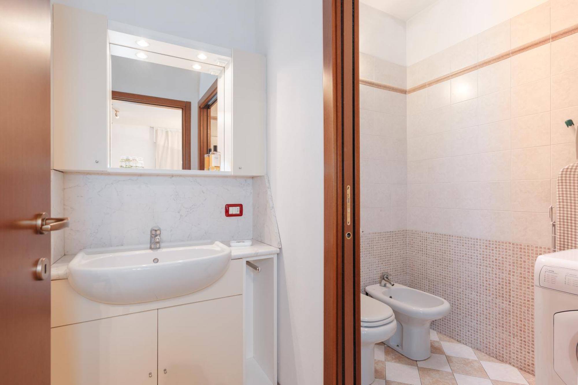 Keys Of Italy - Salutati Stylish Bedroom Apartment *
