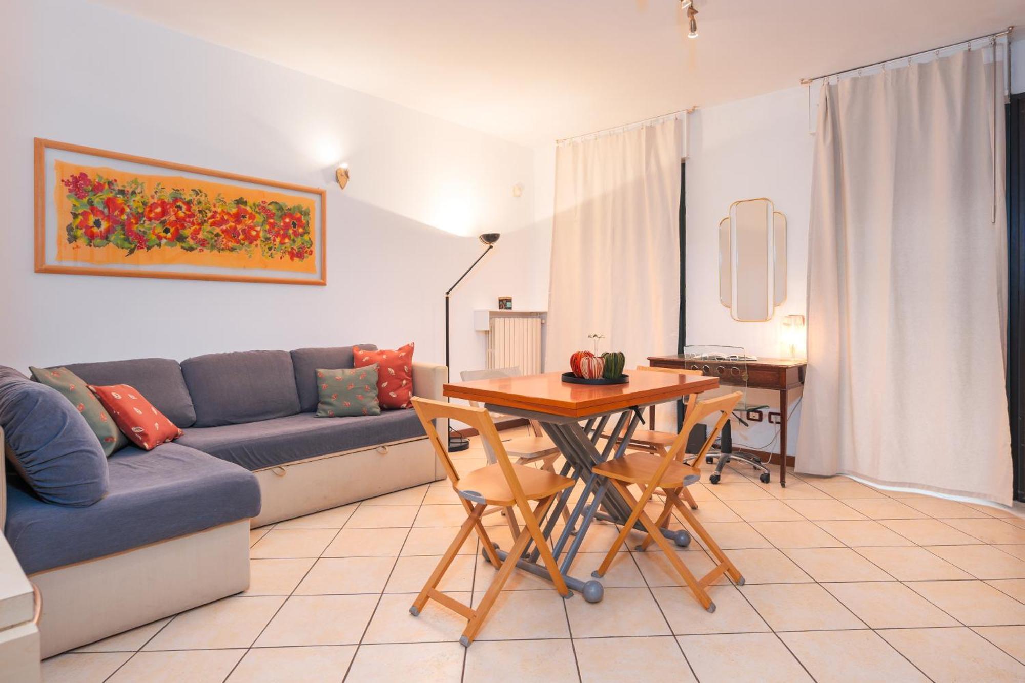 Apartment Keys Of Italy - Salutati Stylish Bedroom