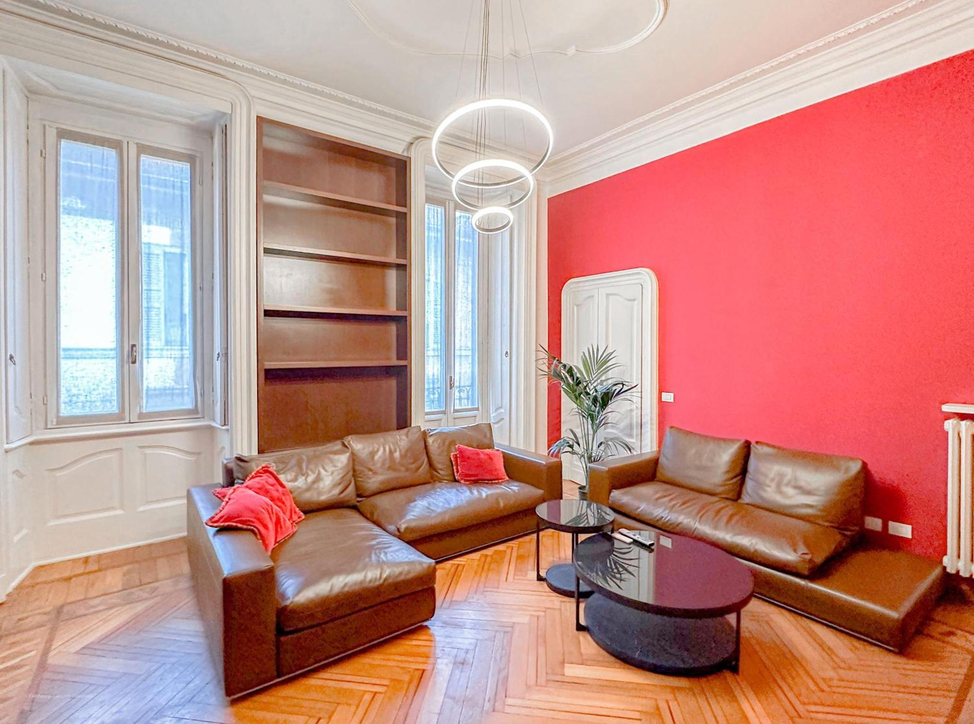 Apartment Dell'orso Luxury - 5 Mins From Montenapoleone Milan