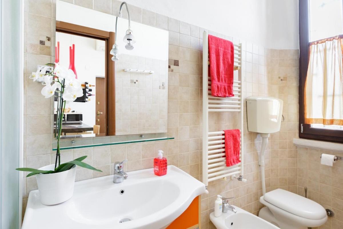 Apartment Navigli-tortona - Modern Flat With Wi-fi And Ac *