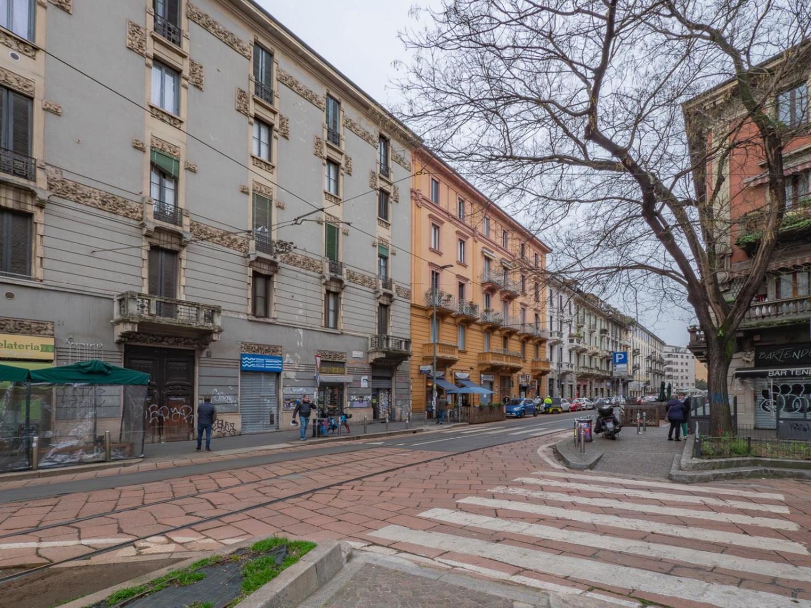 Apartment Ampio Biolocale Vicino Stazione Milan