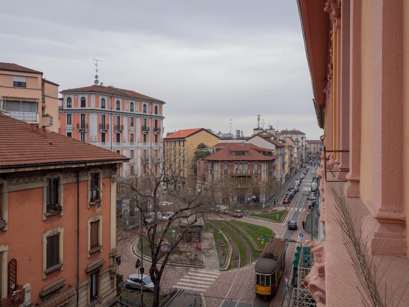 Ampio Biolocale Vicino Stazione Apartment