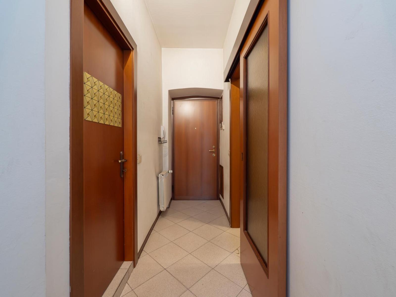 Apartment Ampio Biolocale Vicino Stazione Milan