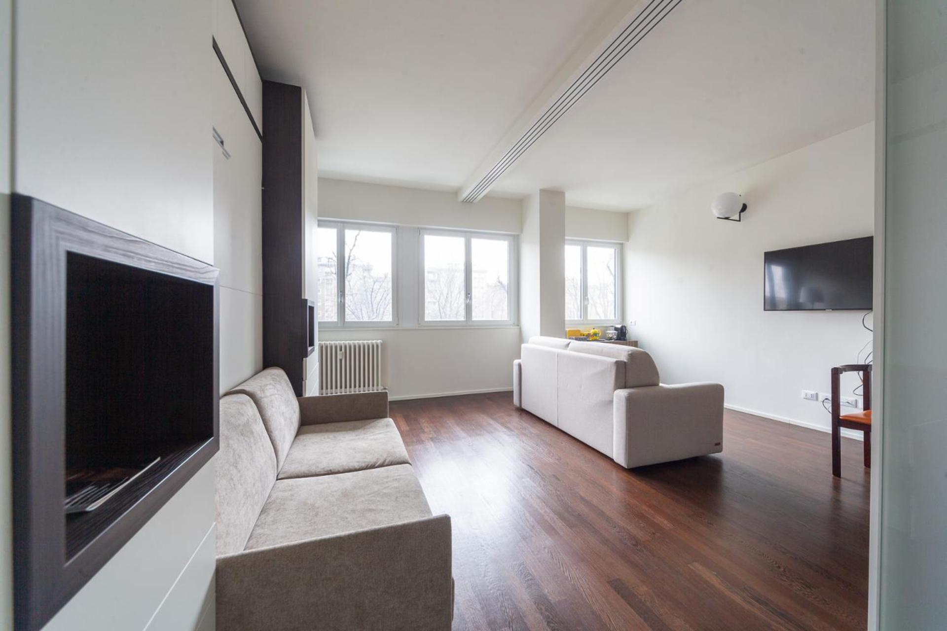 Charming & Bright Near Milan's Fashion District Aparthotel Milan