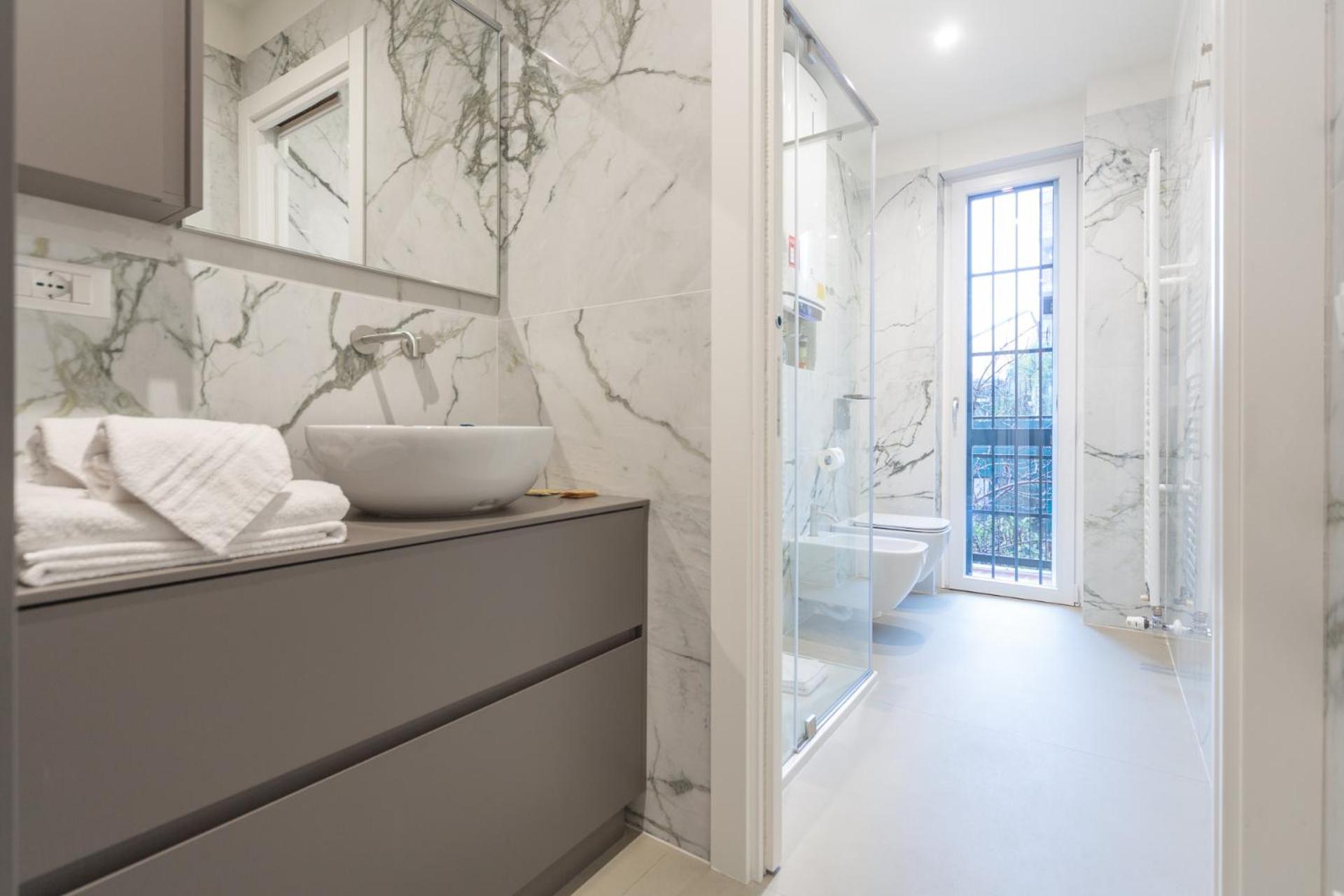 Charming & Bright Near Milan's Fashion District Aparthotel *