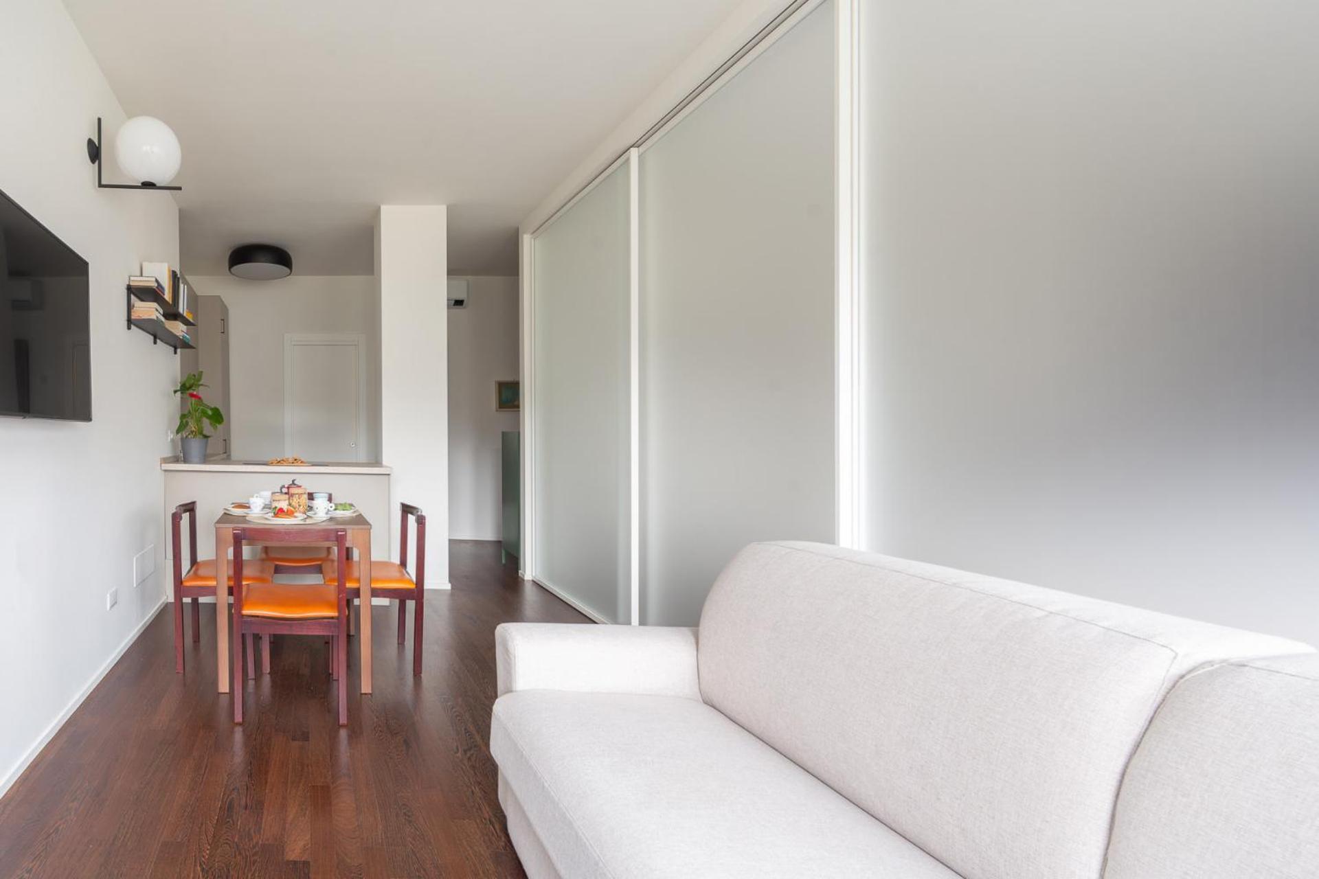 Aparthotel Charming & Bright Near Milan's Fashion District *