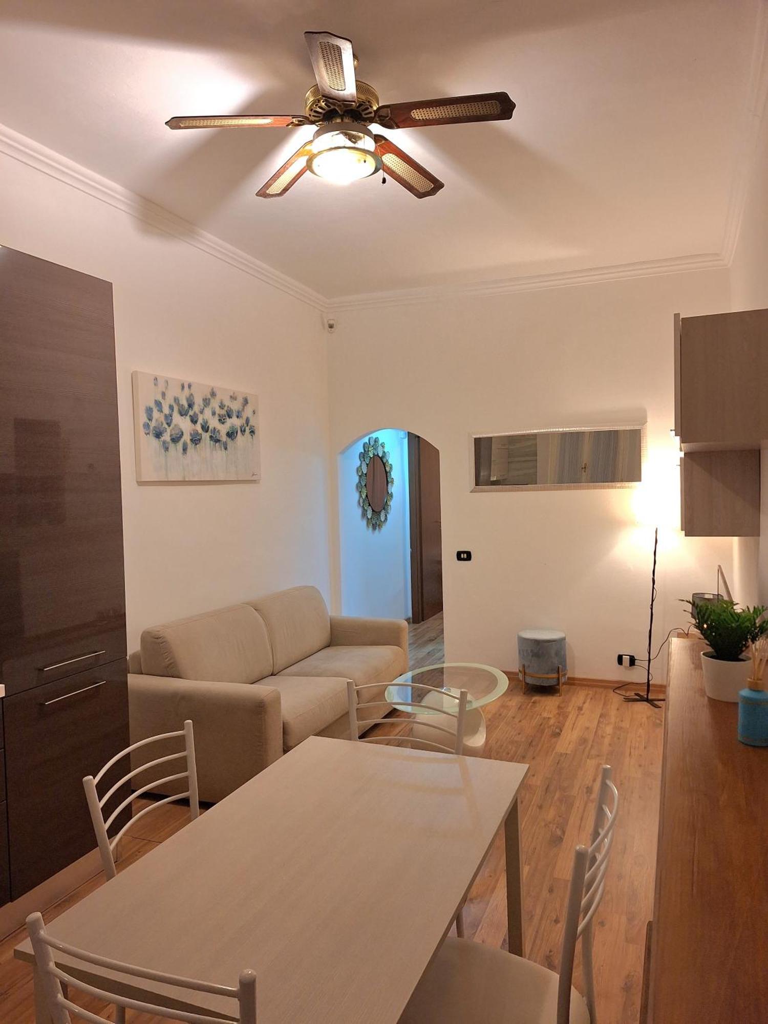 Lambra 103 Milan