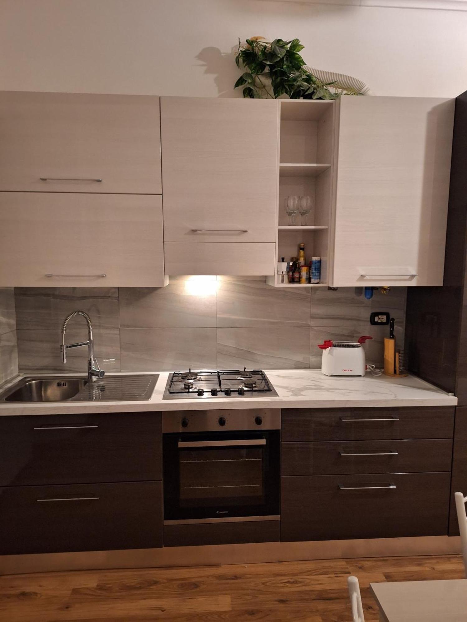 Lambra 103 Milan