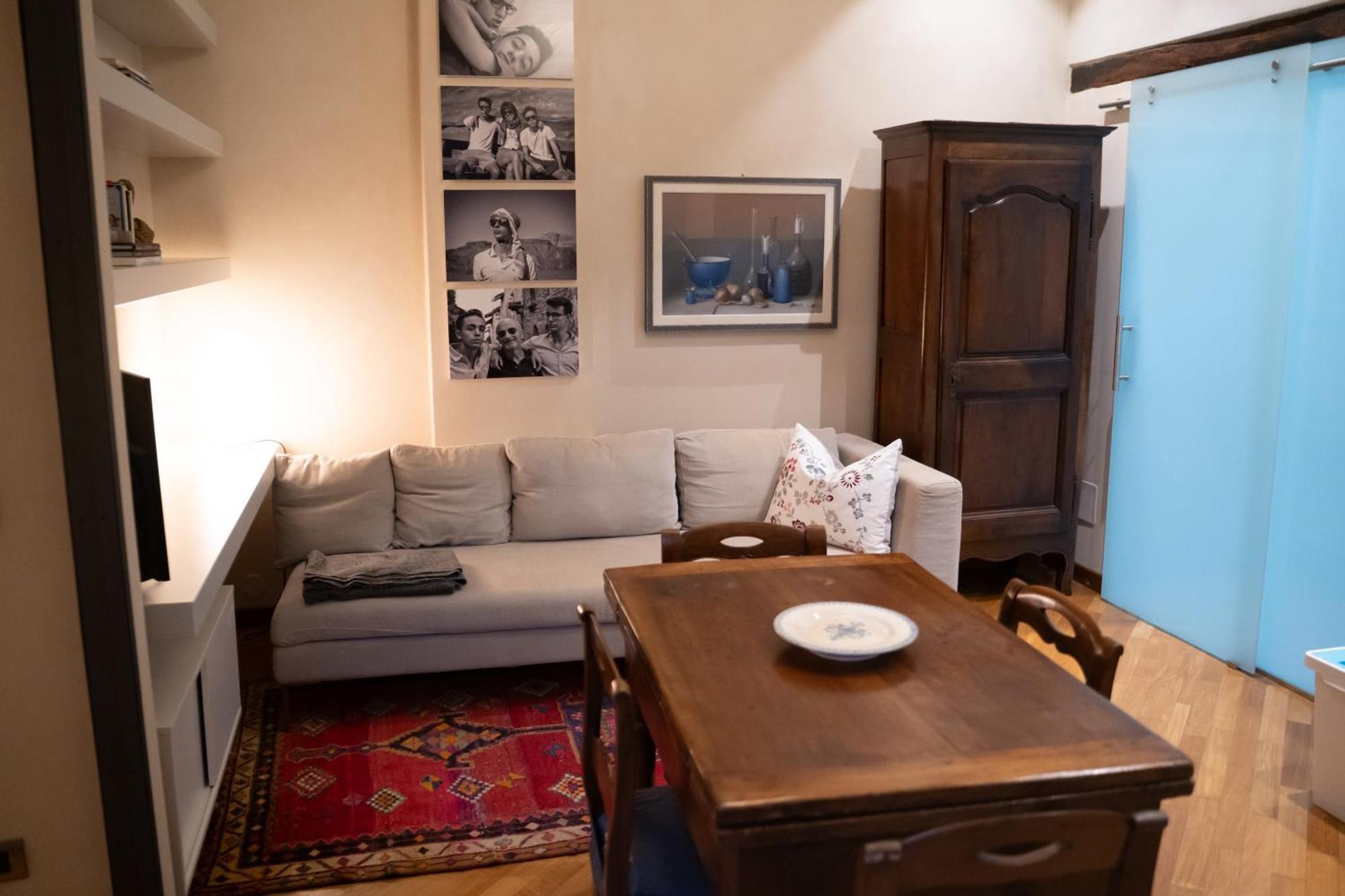 Appartamento Di Pregio In Centro A Milano