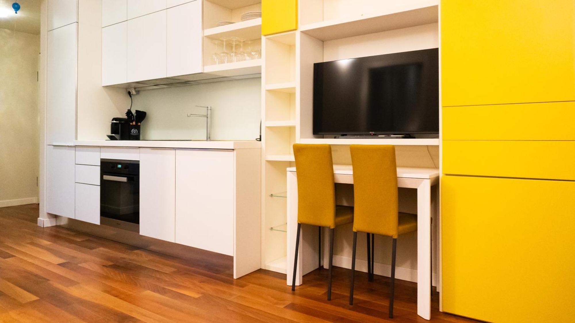 Ideal Rent - Porta Nuova 24 * Milan